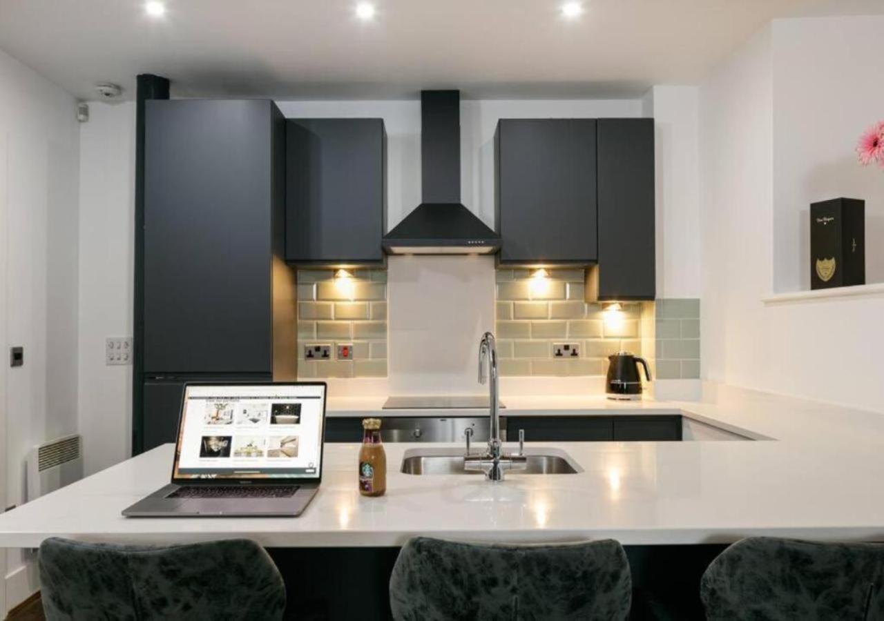 Cavern By The Heim Residences Apartment
