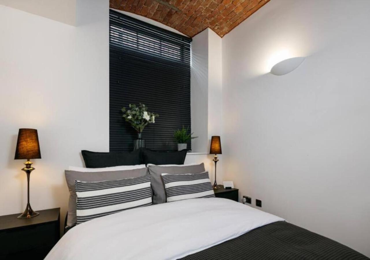 Apartment Cavern By The Heim Residences