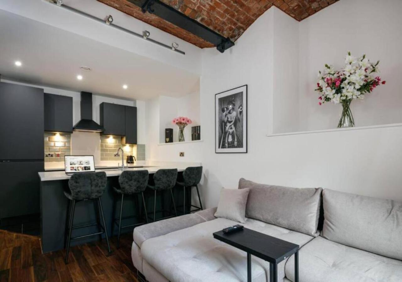 Cavern By The Heim Residences Apartment