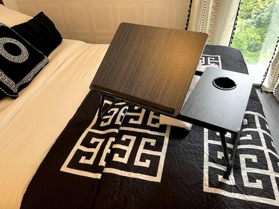 Cityfront Luxe Near Centre Facing Etihad & Coop Live, Free Parking *