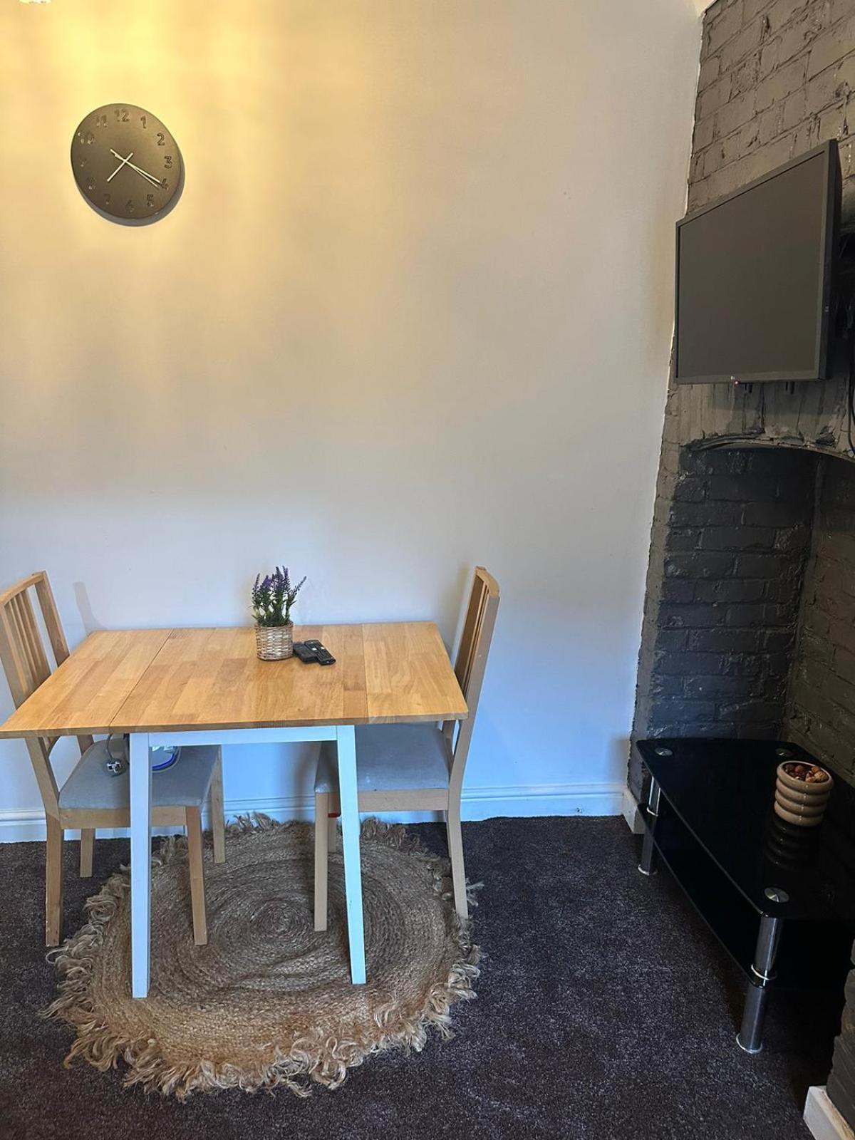 Dans Place * Manchester