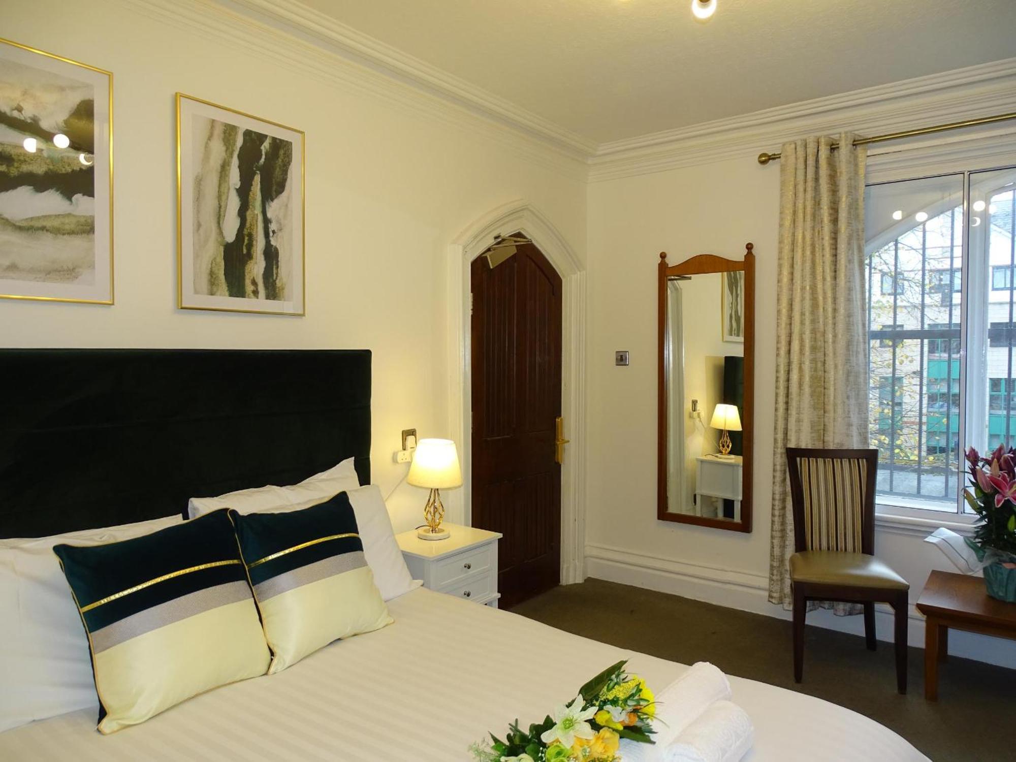 Milverton Hotel Manchester