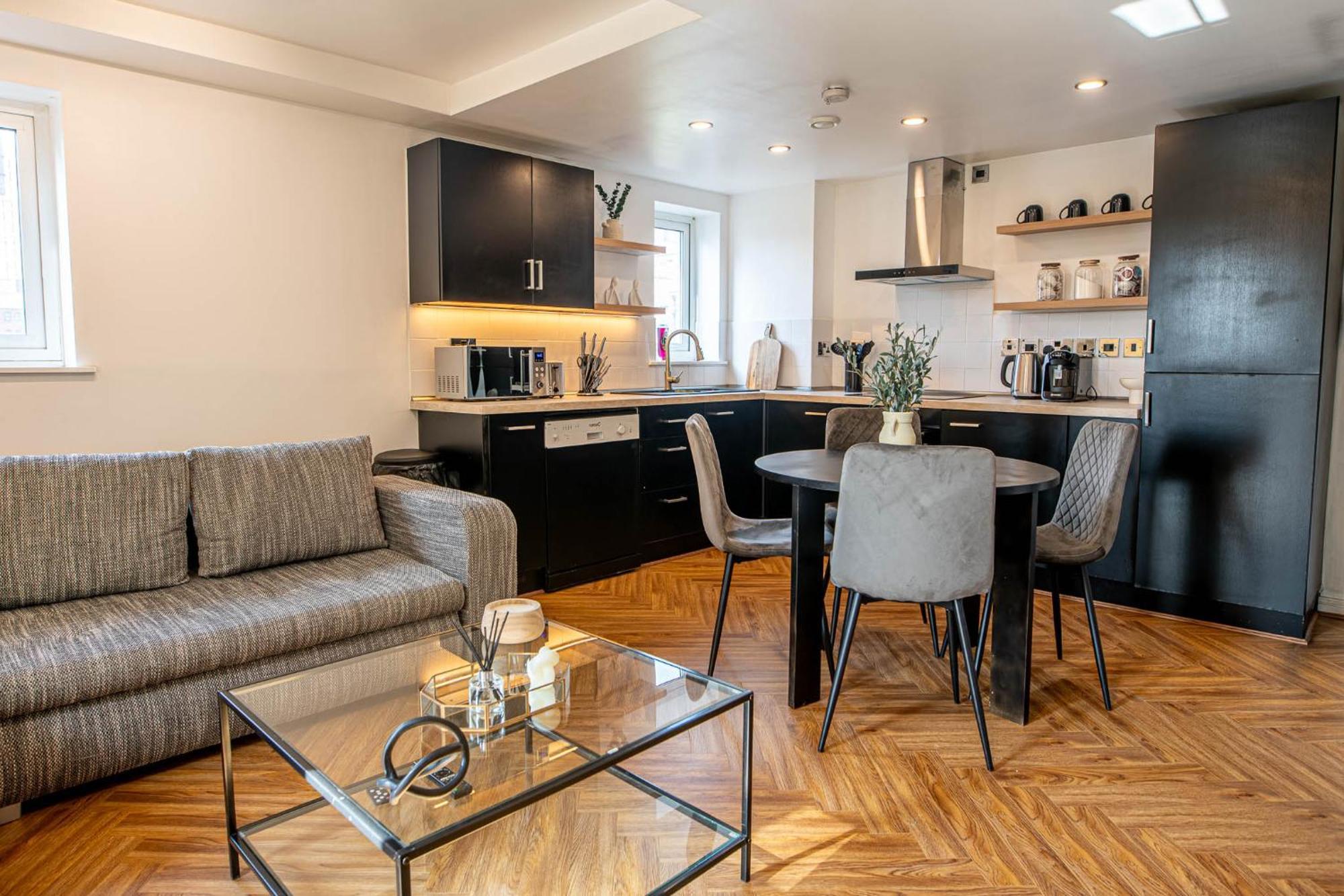 Urban Luxury: Spinningfields 2 Bed Apartment Manchester
