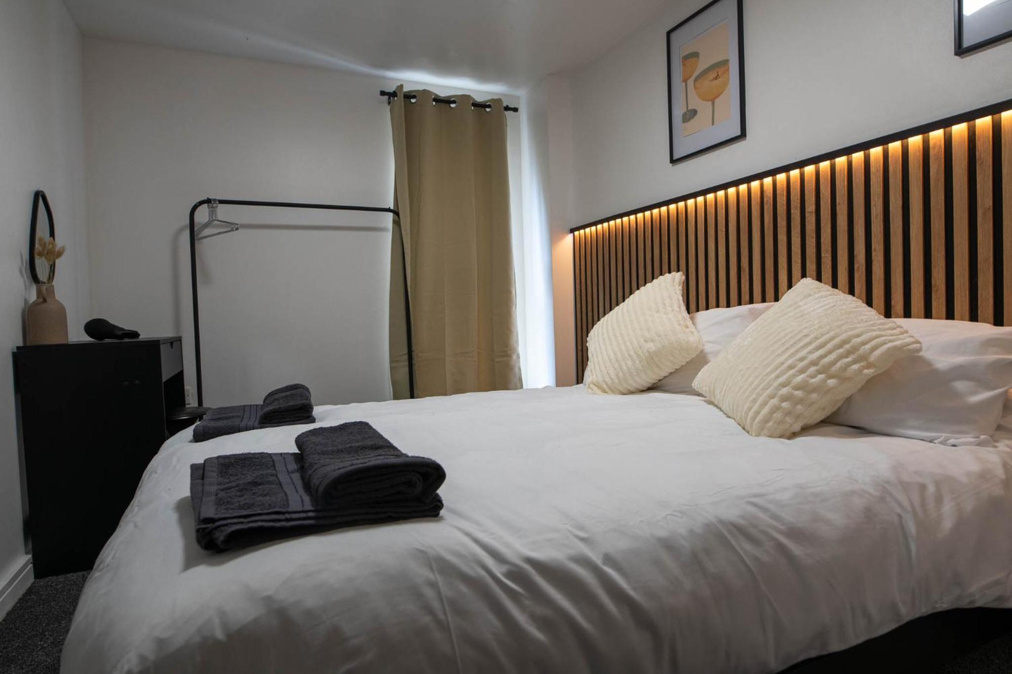 Urban Luxury: Spinningfields 2 Bed Apartment