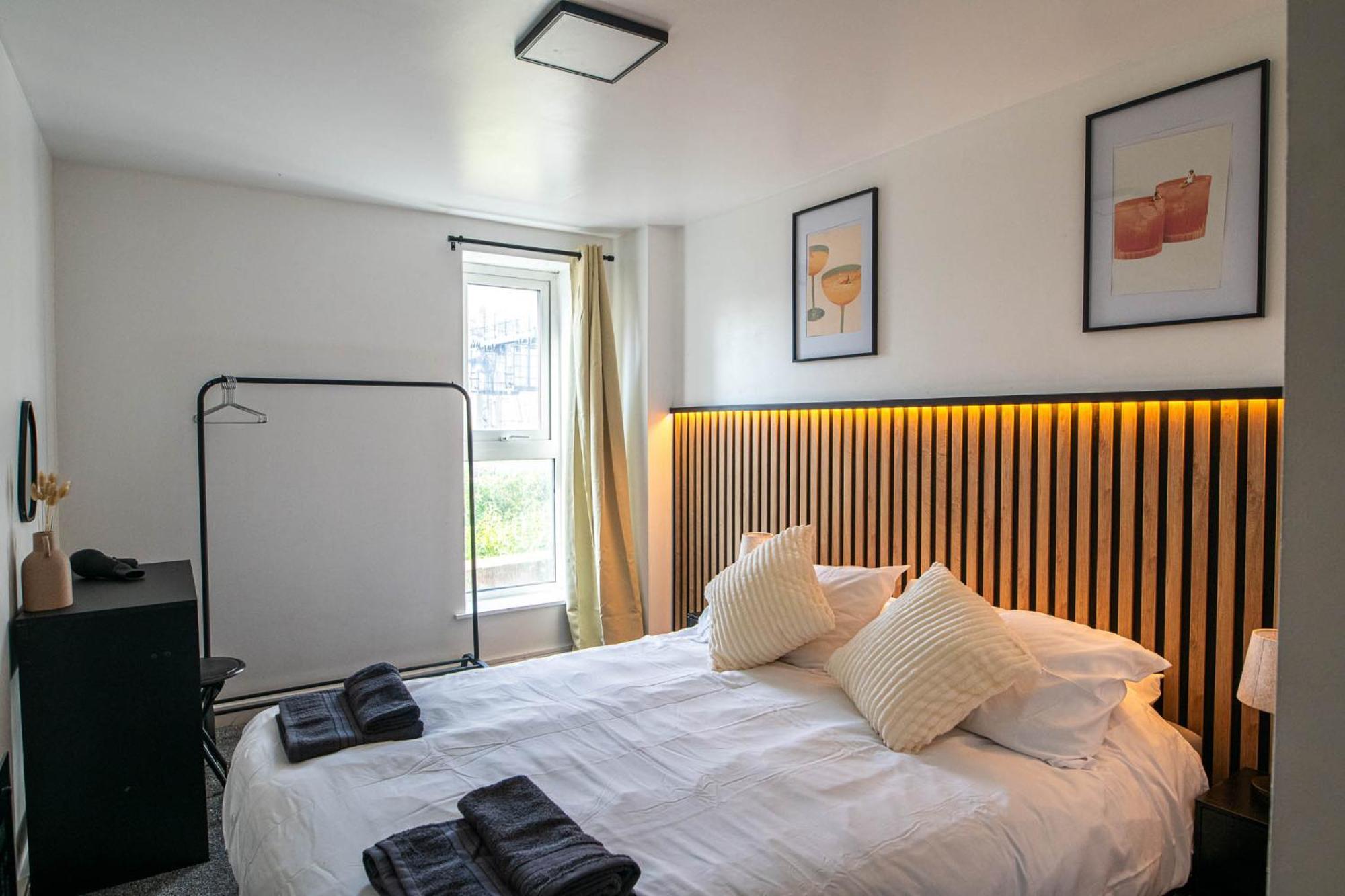 Urban Luxury: Spinningfields 2 Bed Apartment