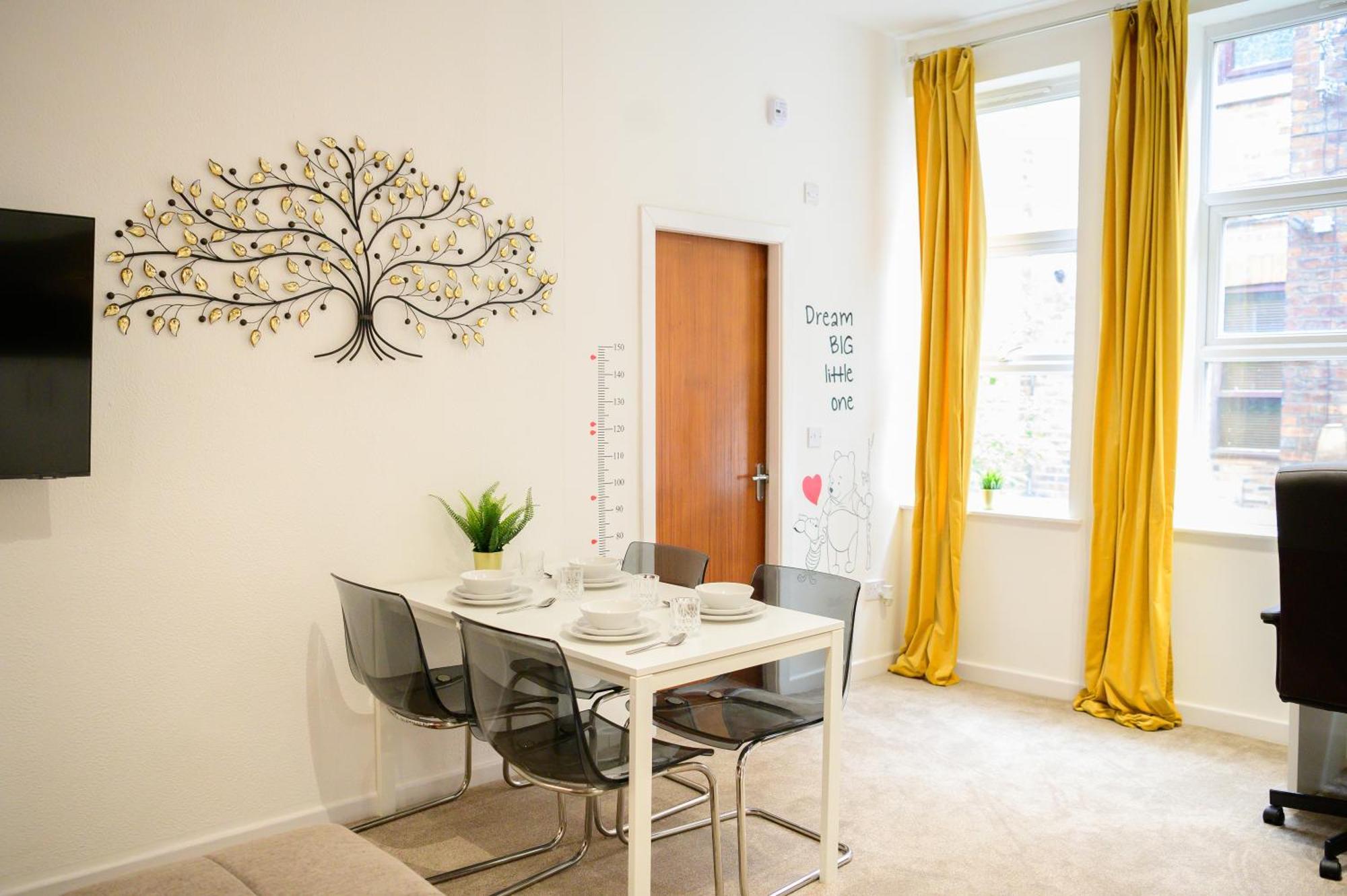 Autumn Breeze, 2br Apartment, Didsbury, Manchester
