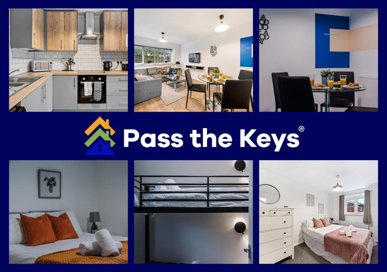 Holiday home Pass The Keys Salford Haven 3-bed With Garden, Moments From Centre & Media *