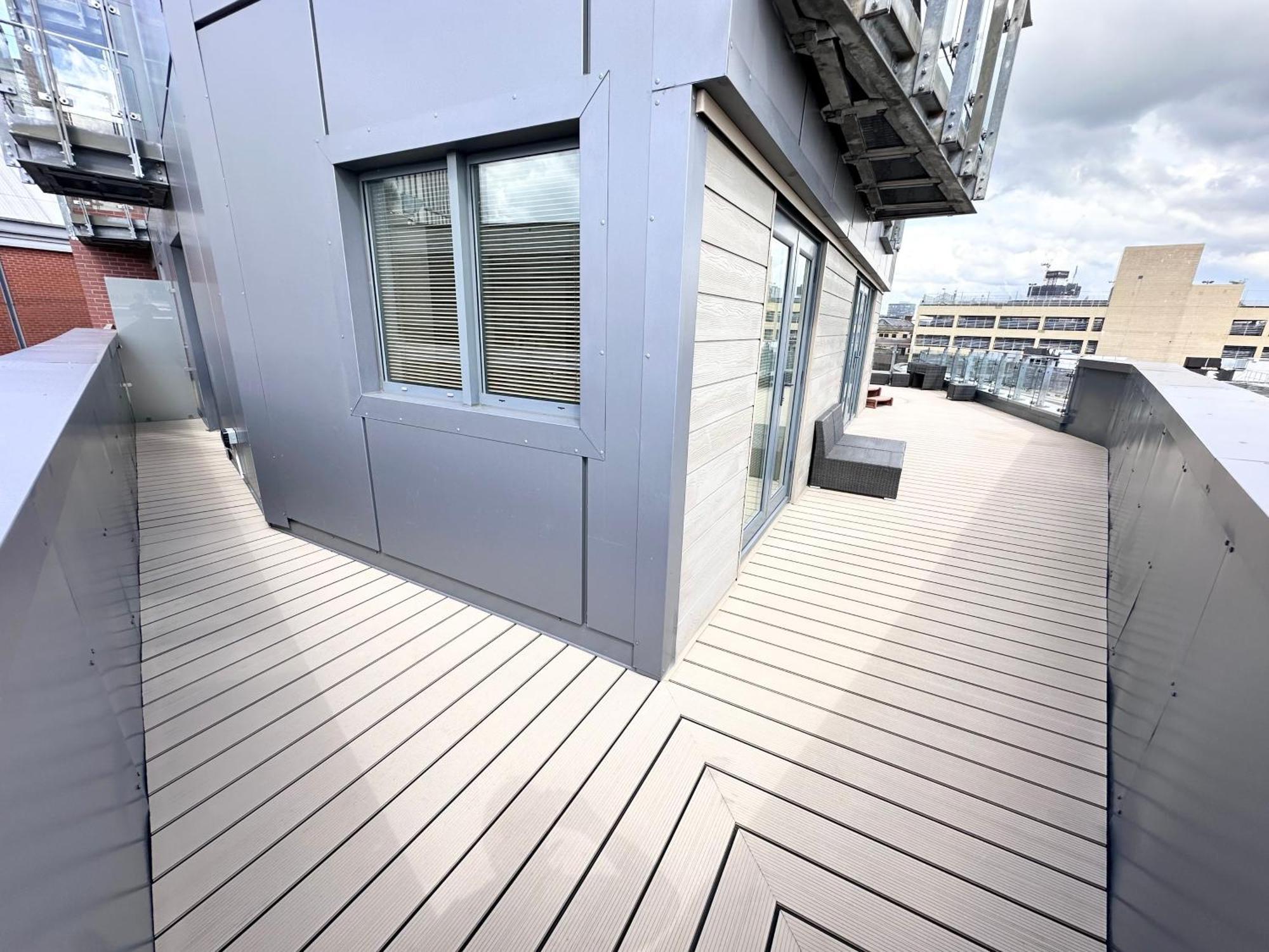 The Works - Two Bed Penthouse * Manchester