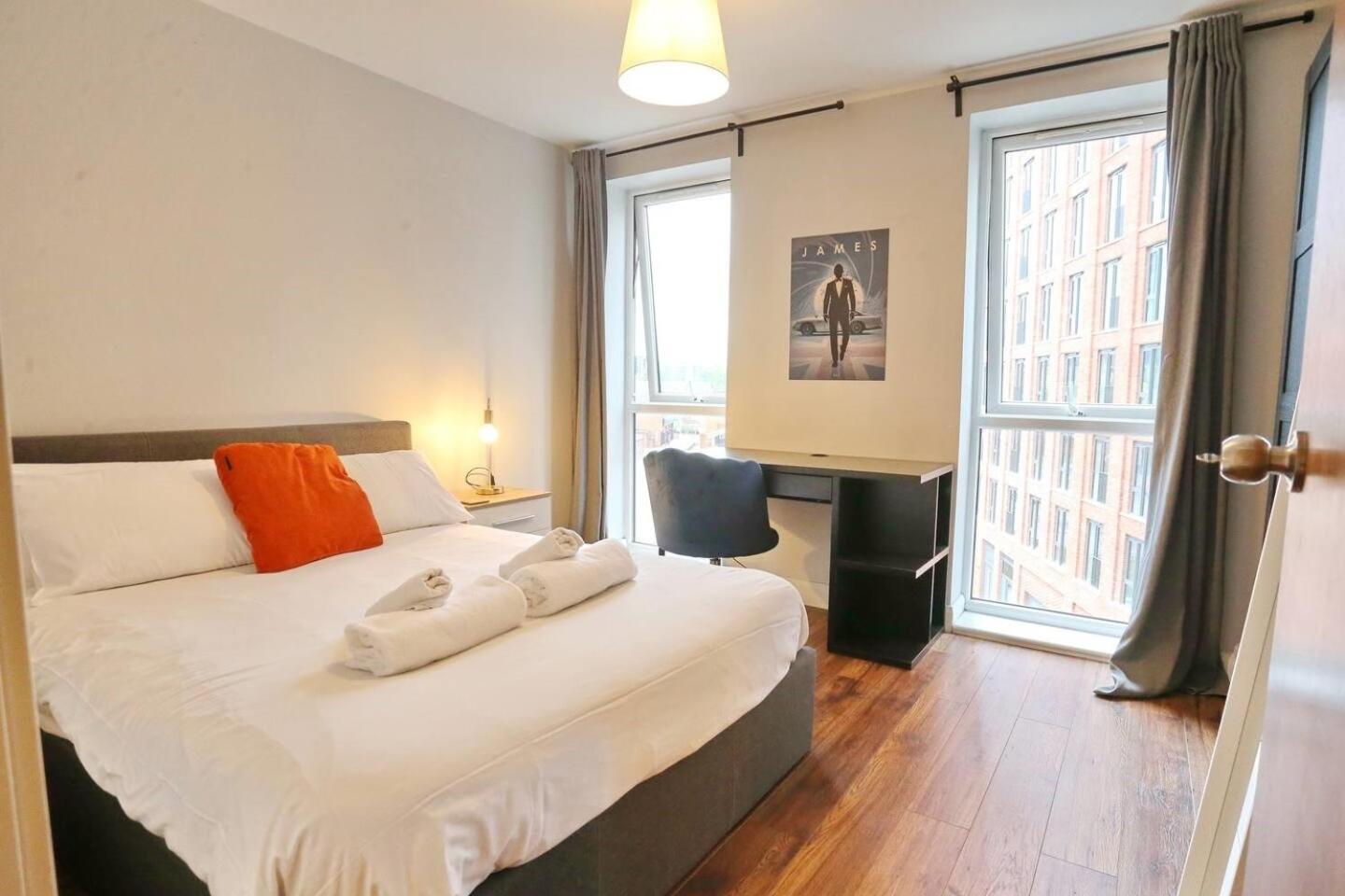 Stunning Flat Mins From Shops Centre Pass The Keys Apartment *