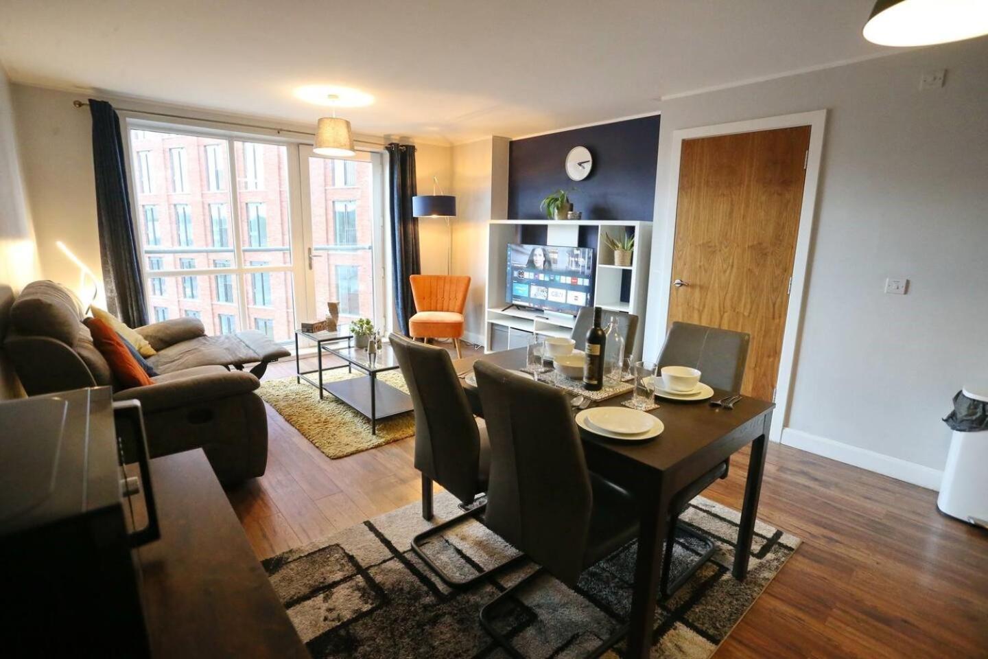 Apartment Stunning Flat Mins From Shops Centre Pass The Keys Manchester