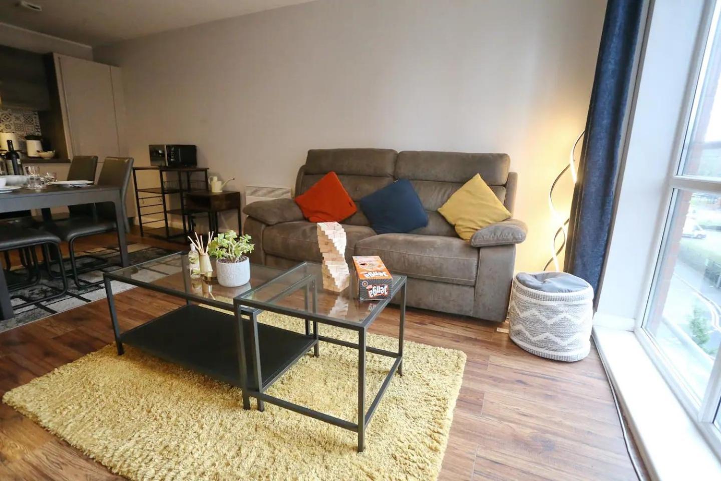 Stunning Flat Mins From Shops Centre Pass The Keys Apartment Manchester