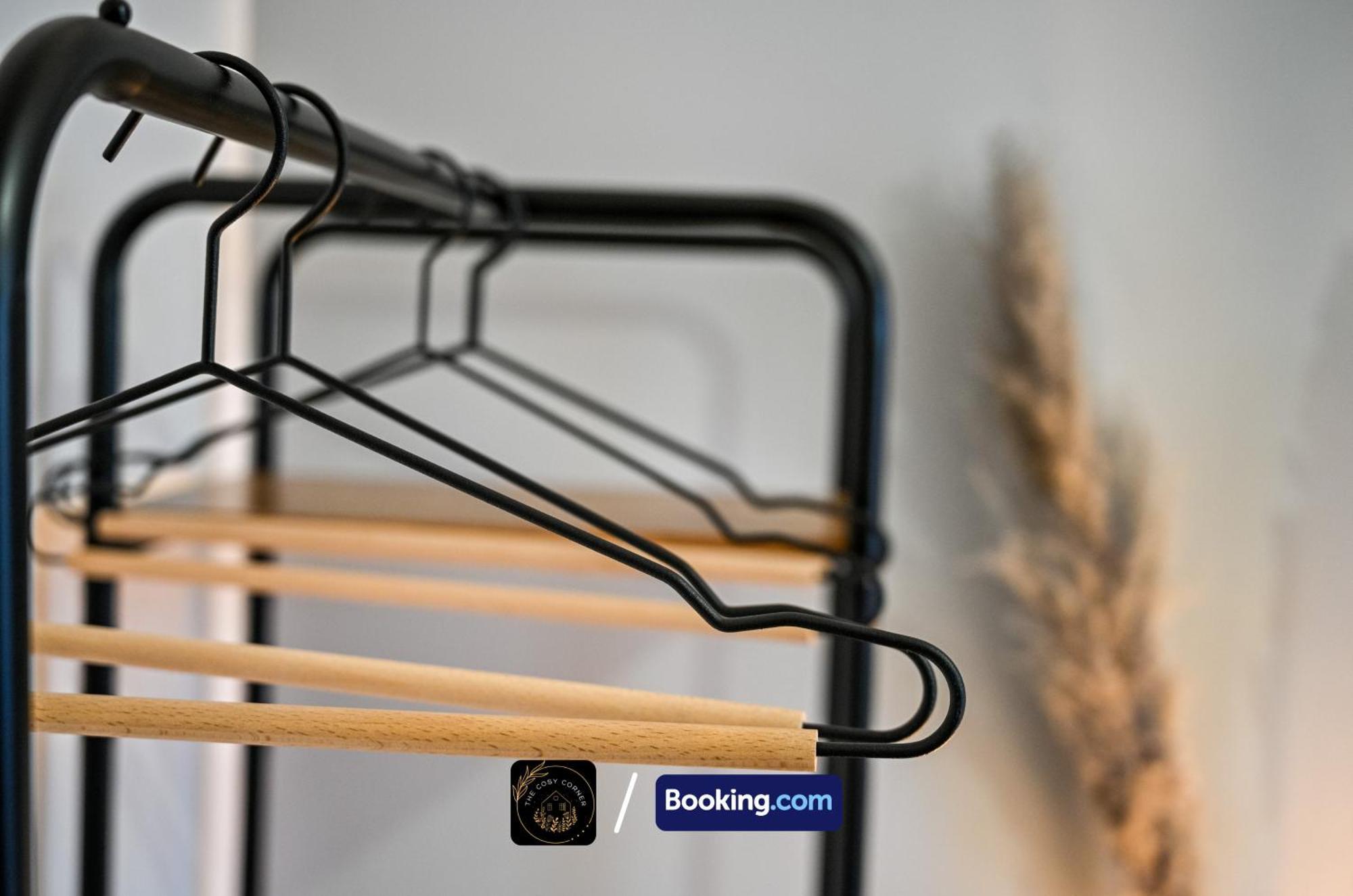 Cosy 4-bed House, Garden, Free Parking & Wifi Appartement *