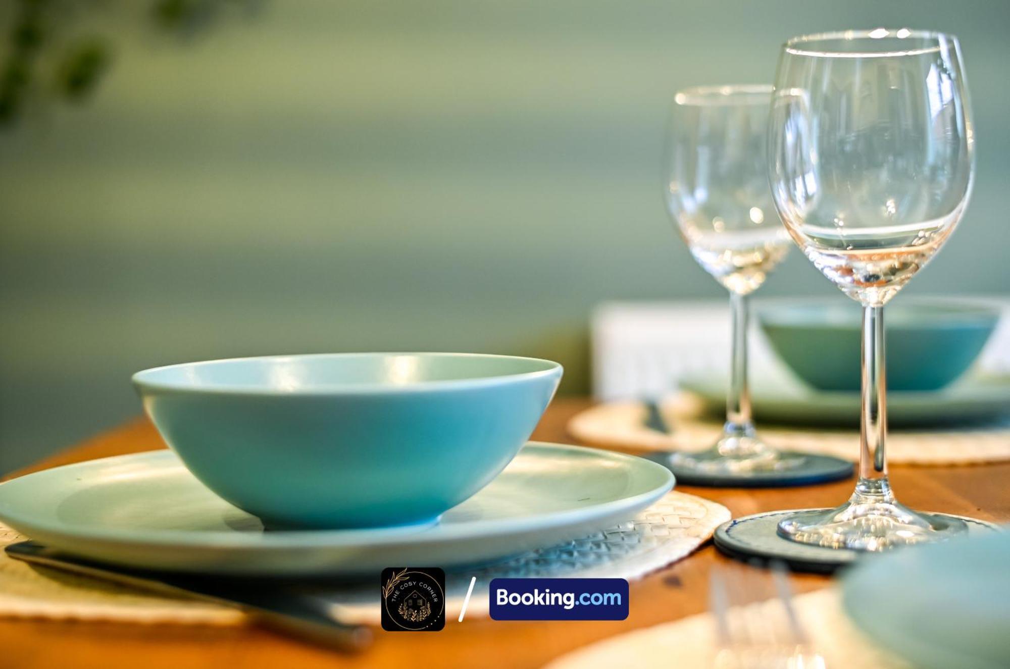Appartement Cosy 4-bed House, Garden, Free Parking & Wifi *