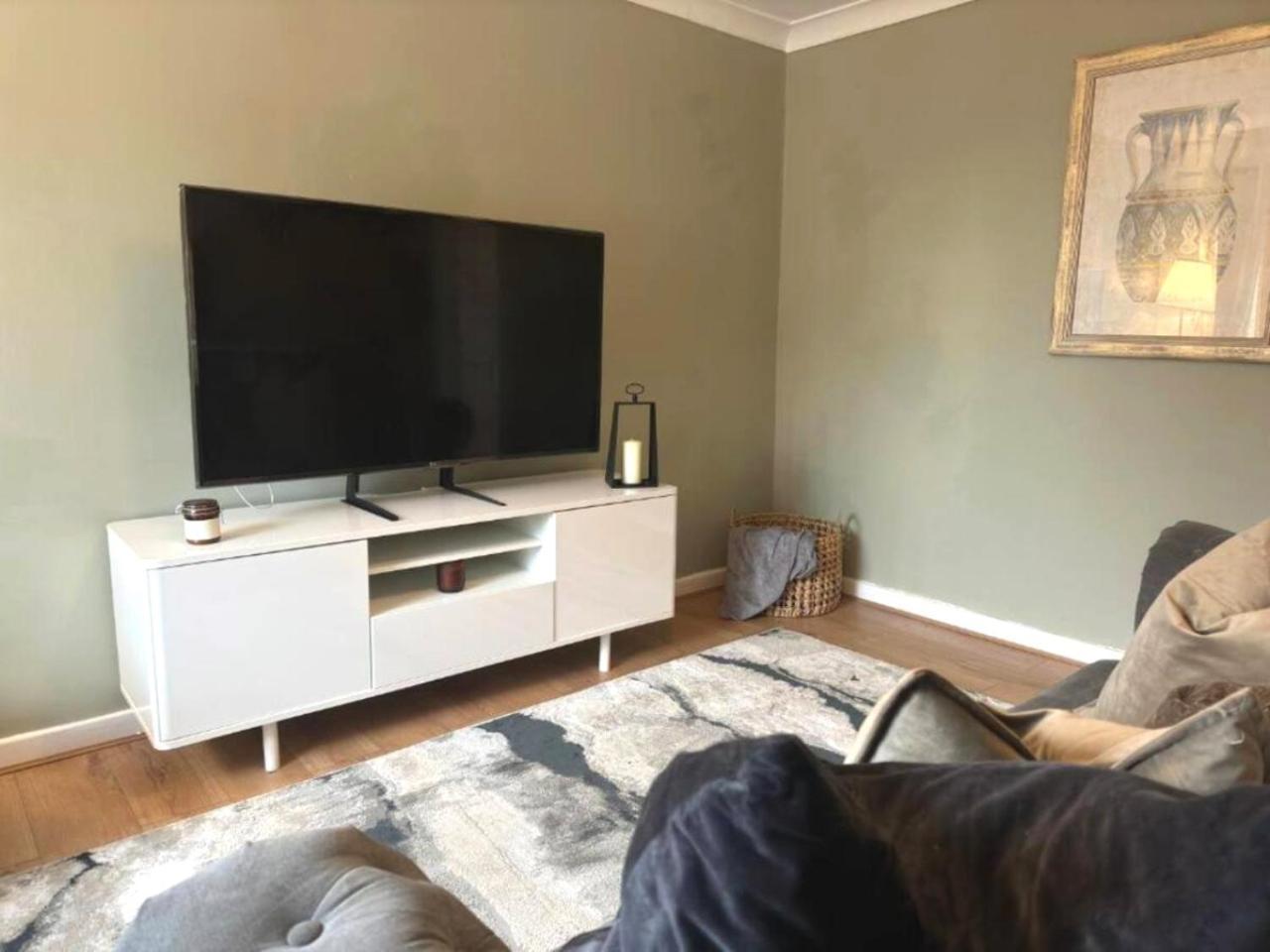 The Chorlton Retreat - Double Bedroom, Free Parking * Manchester