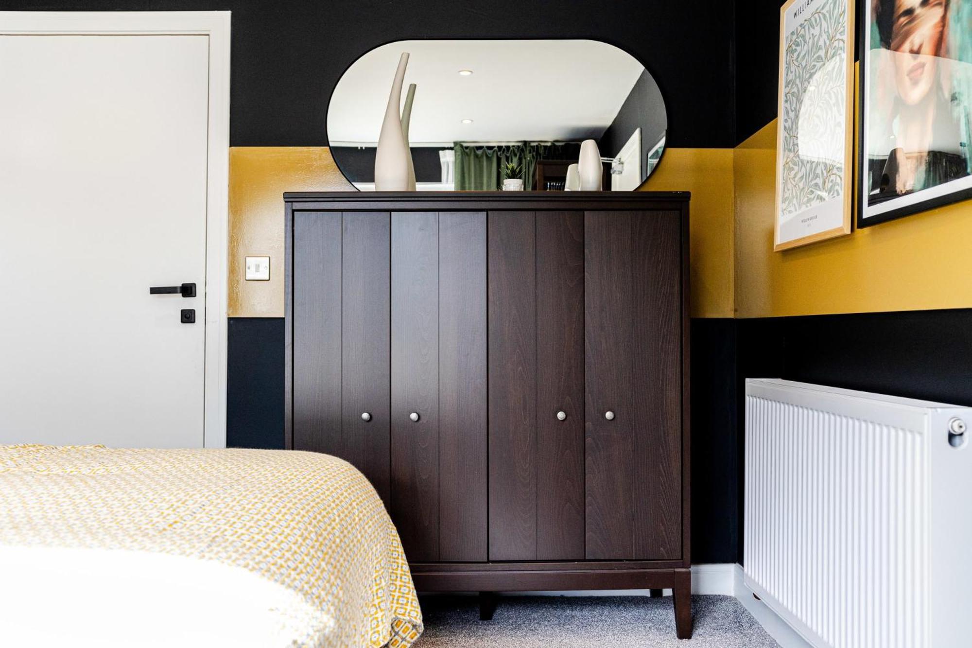 Quayside Escape-ensuite Tranquil Within An Intimate Shared With Free Parking