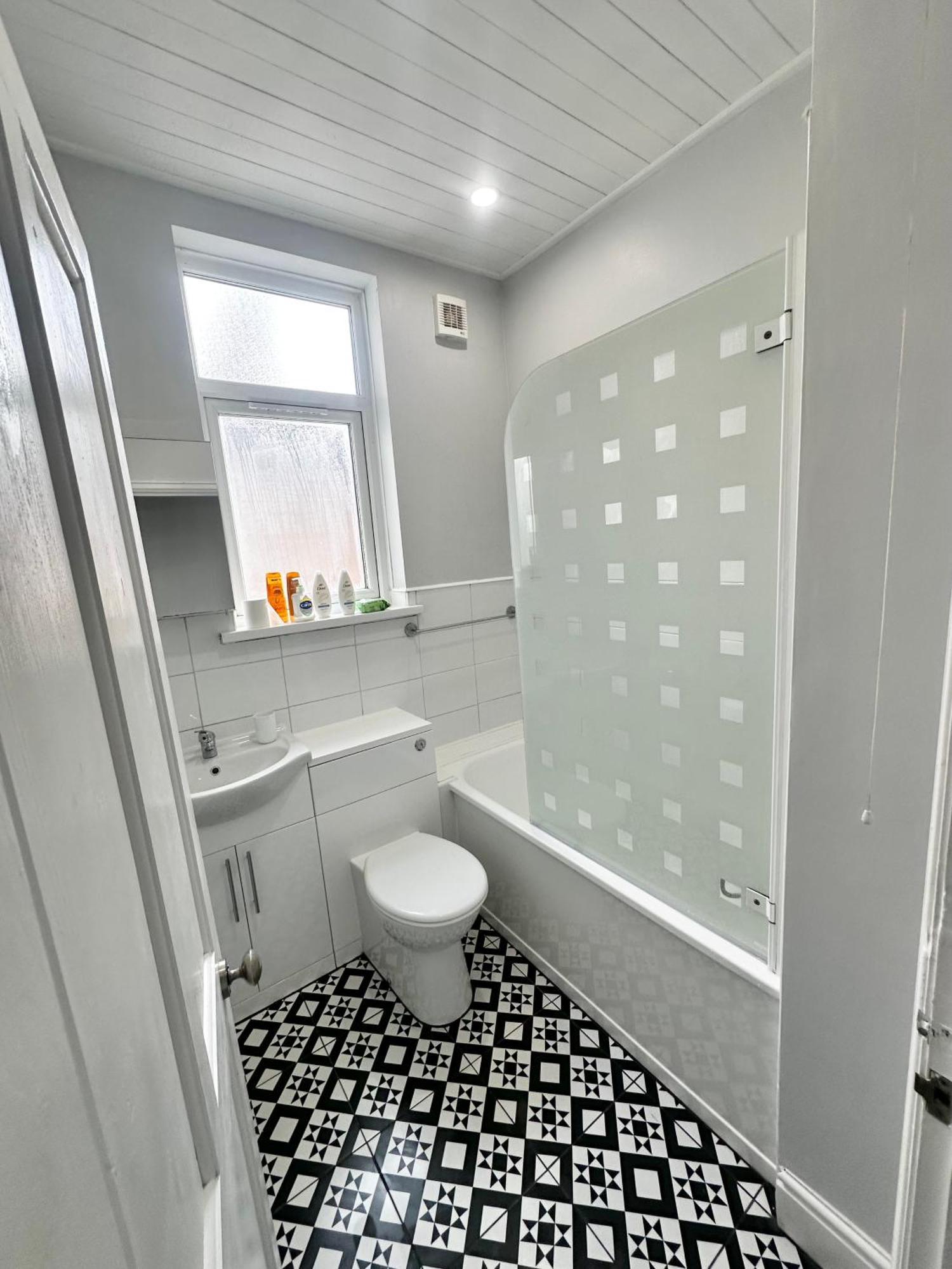 Holiday home Victorian - 5 Bedroom House Manchester