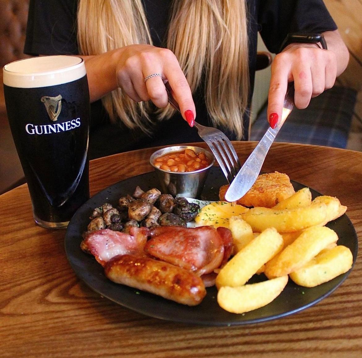 Bed & Breakfast Black Lion Hotel Manchester 4*