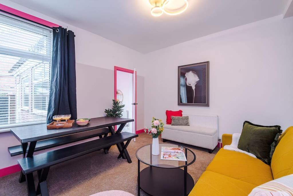 Holiday home Trendy 3br Pad In