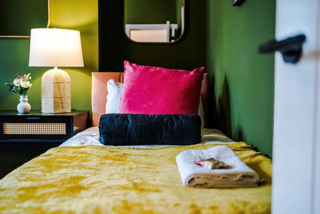 Holiday home Trendy 3br Pad In Manchester