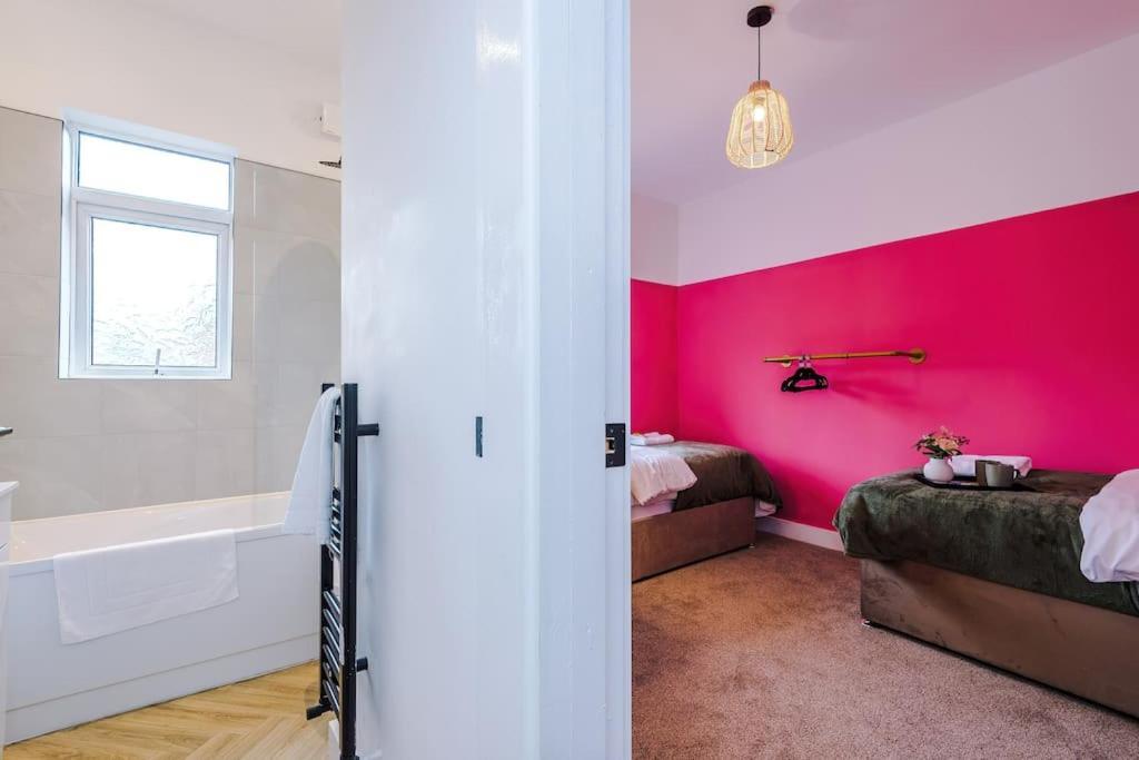Holiday home Trendy 3br Pad In