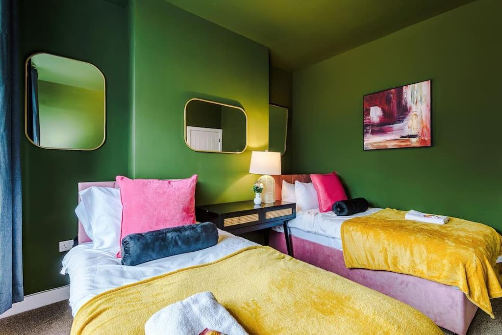 Holiday home Trendy 3br Pad In Manchester