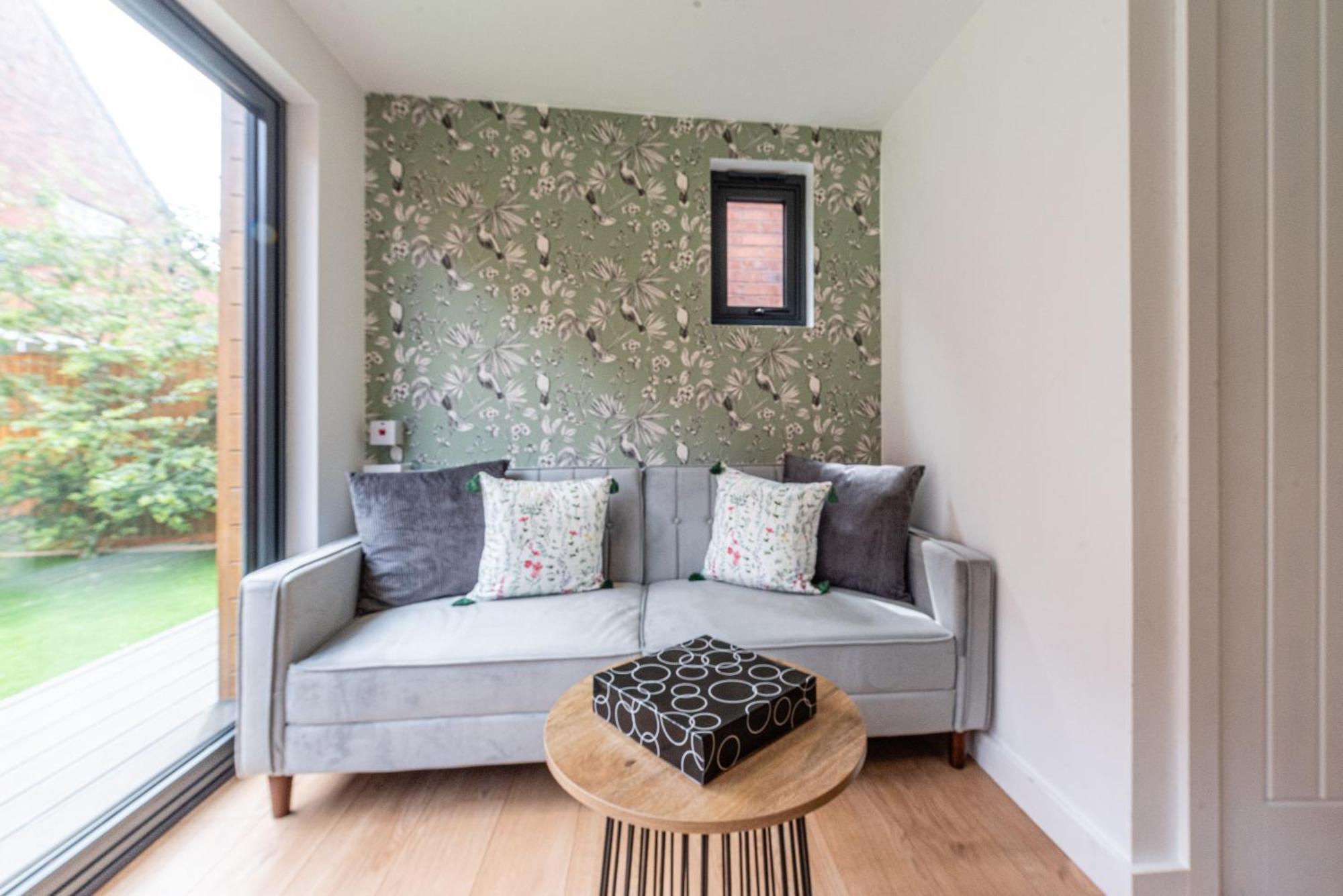 Vakantiehuis Boutique 4-bed House In - Games