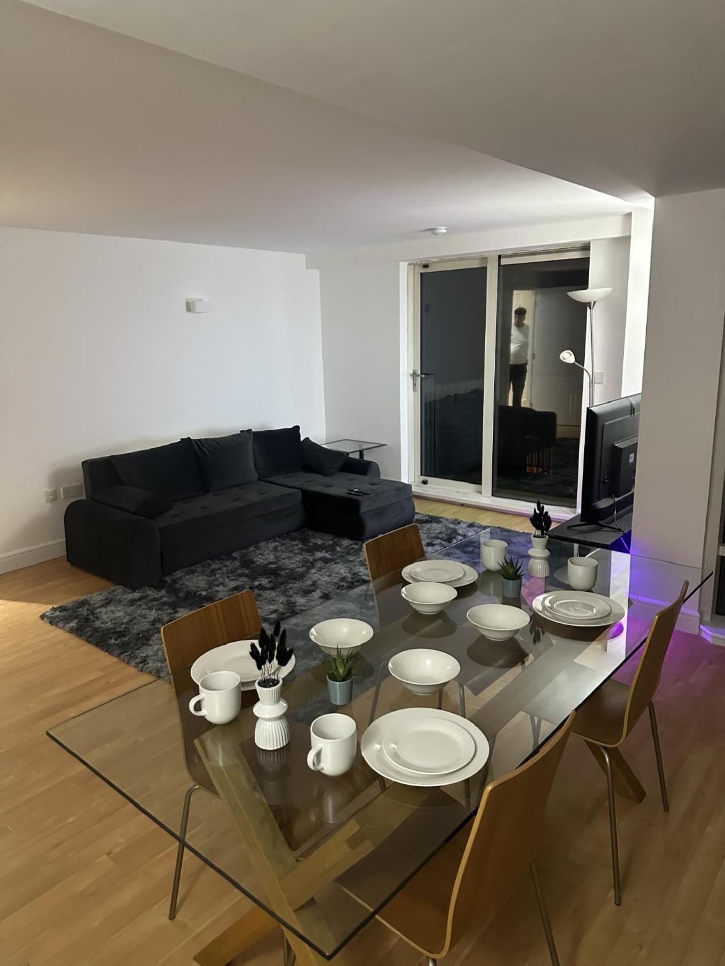 Luxe Haven * Manchester
