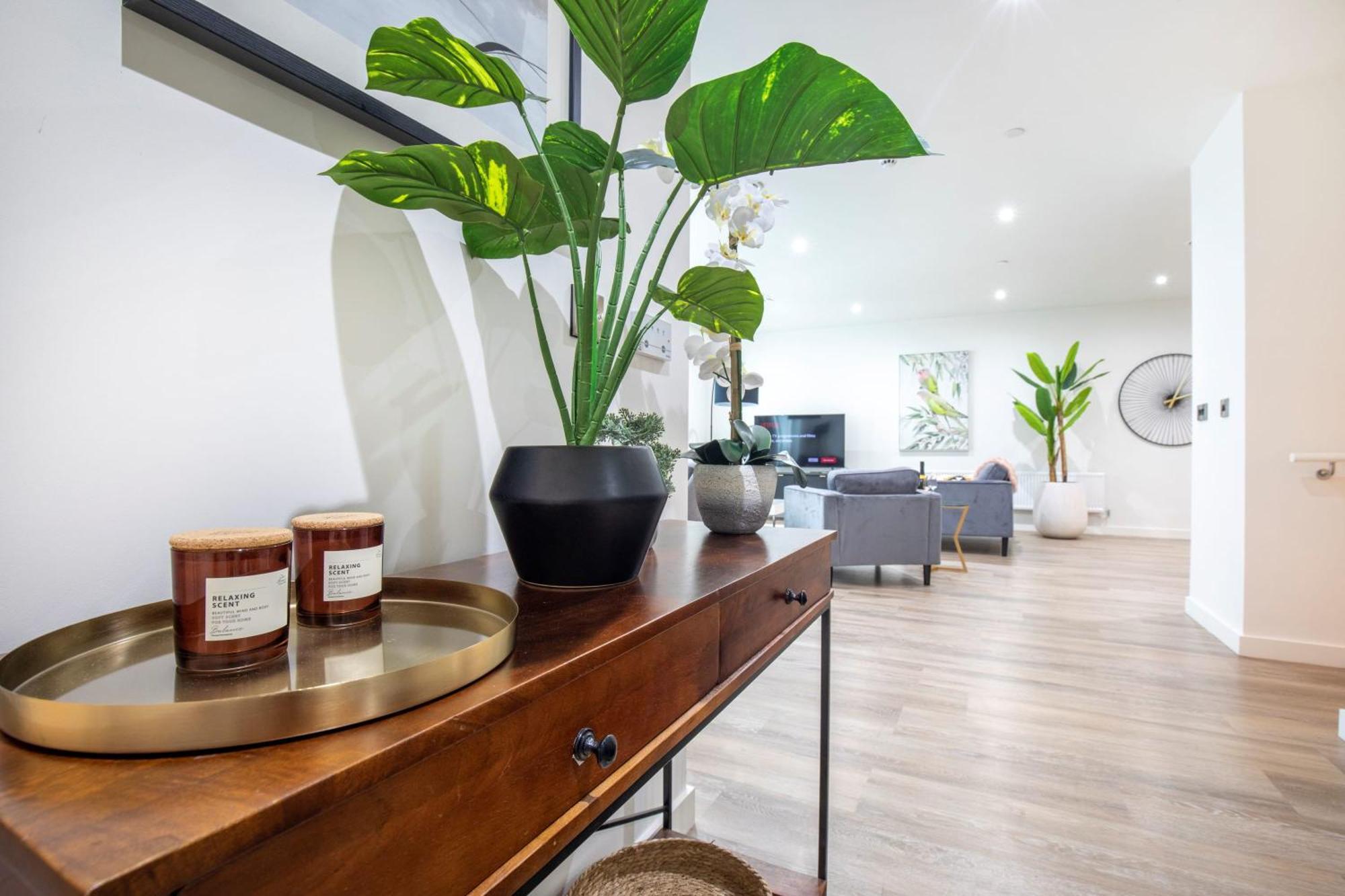 Luxury Free Parking Townhouse Manchester