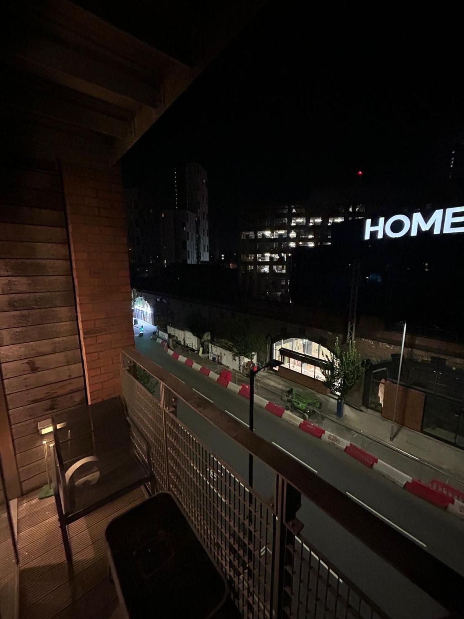 Apartment Luxury 2 Bedroom Centre With Free Parking