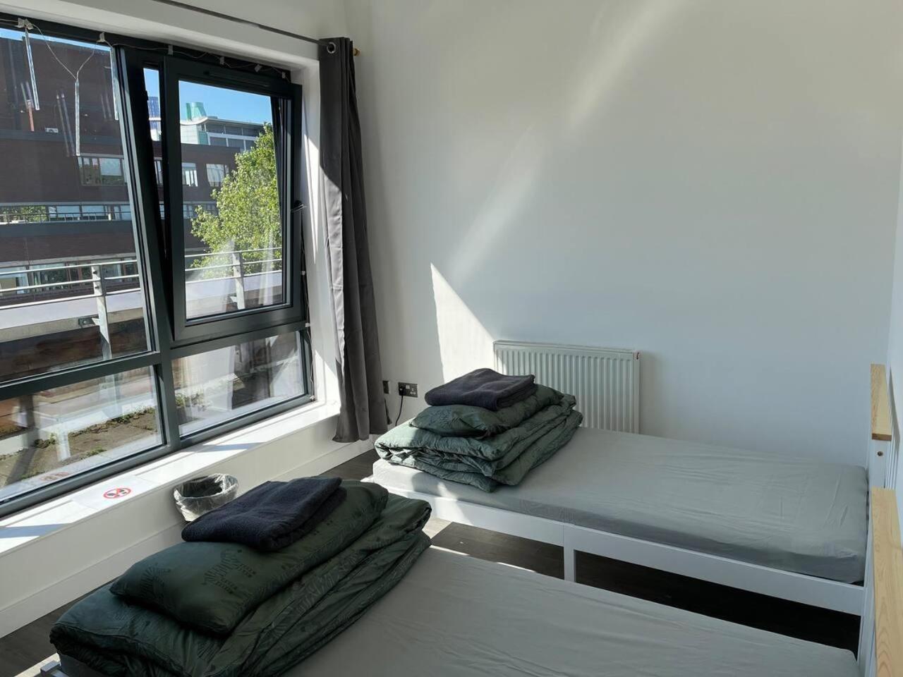 Lovely 2-bed In Apartment Manchester