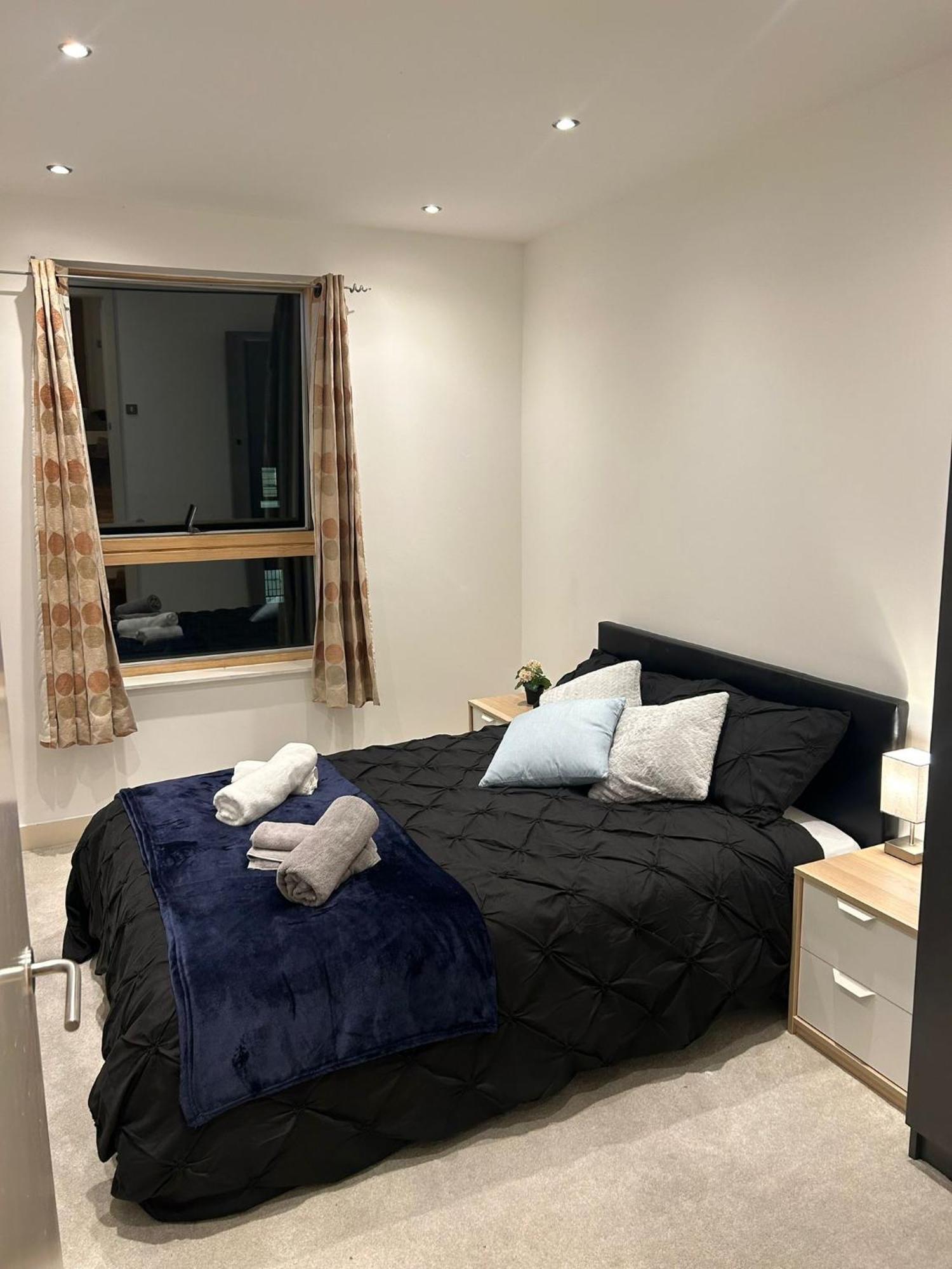 Luxury 2 Bedroom Centre With Free Parking