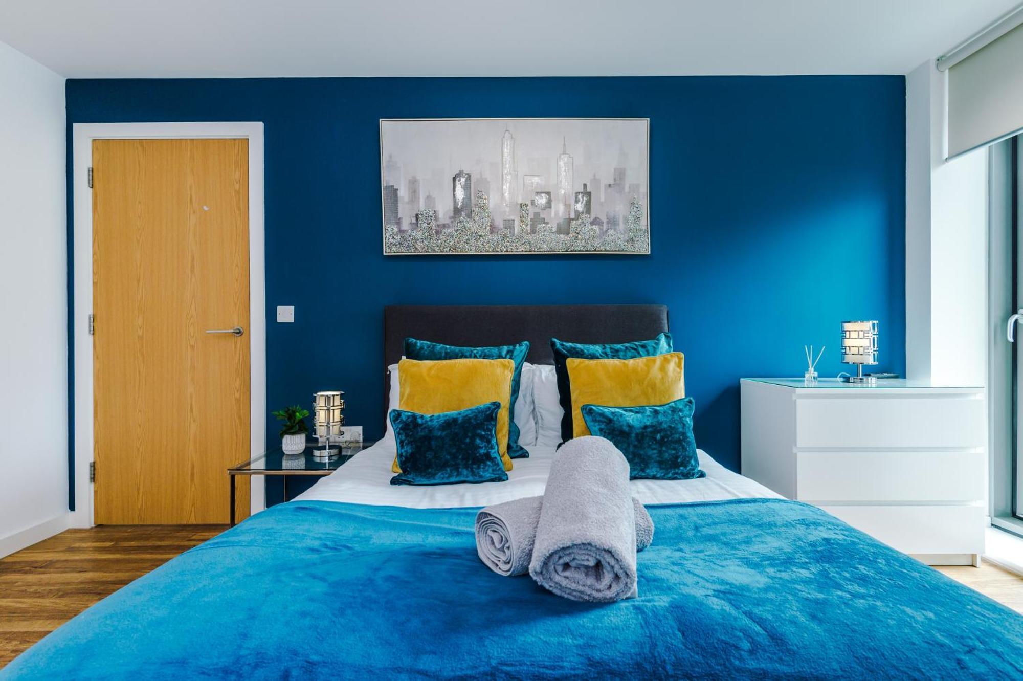 Lux Livin' - Luxury 2 Bed With Skyline View & 24 Hour Gym Manchester