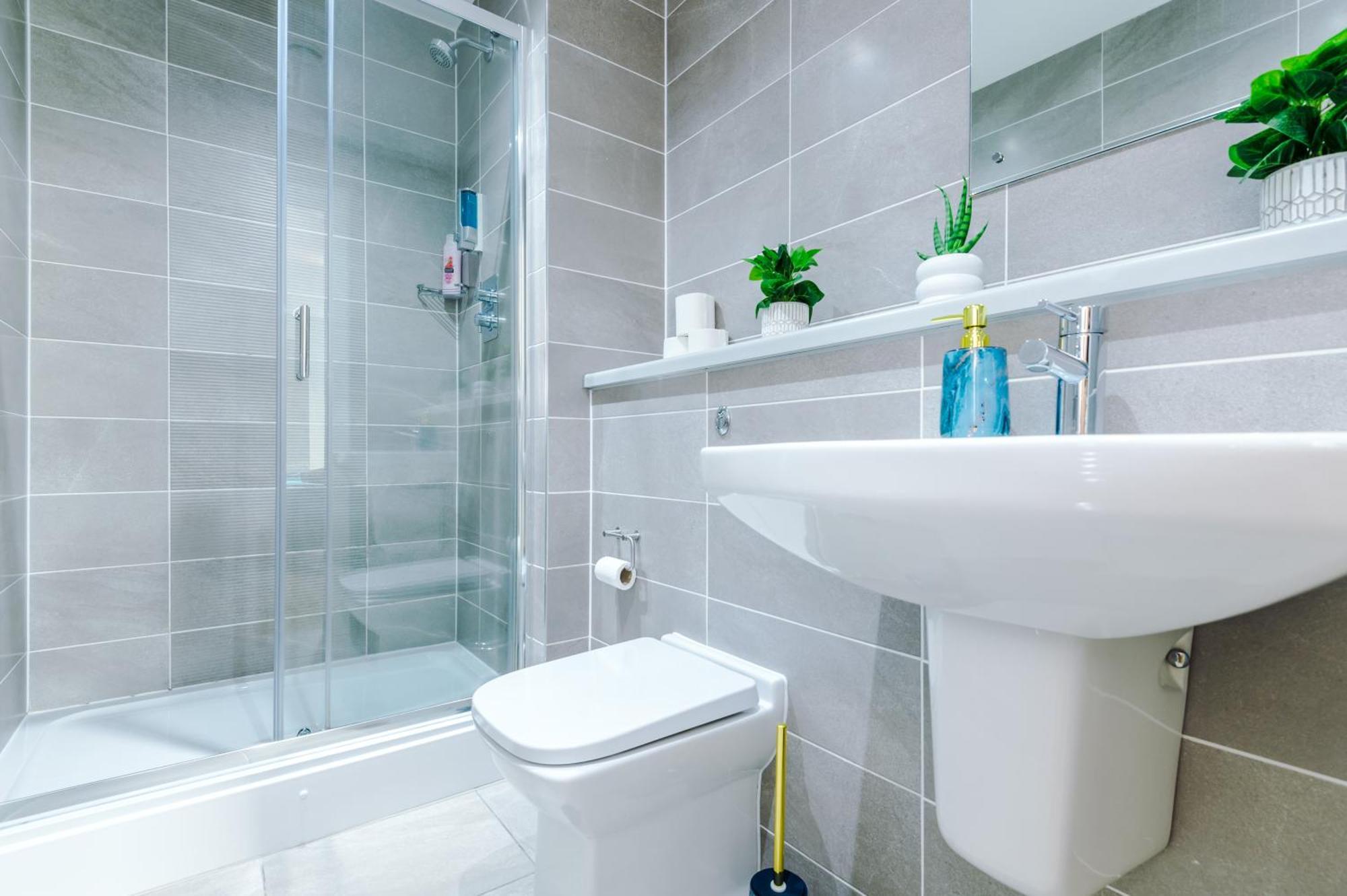 Lux Livin' - Luxury 2 Bed With Skyline View & 24 Hour Gym Manchester