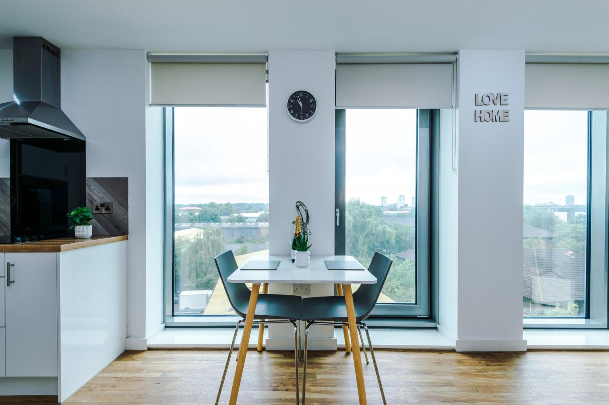 Appartement Lux Livin' - Luxury 2 Bed With Skyline View & 24 Hour Gym *