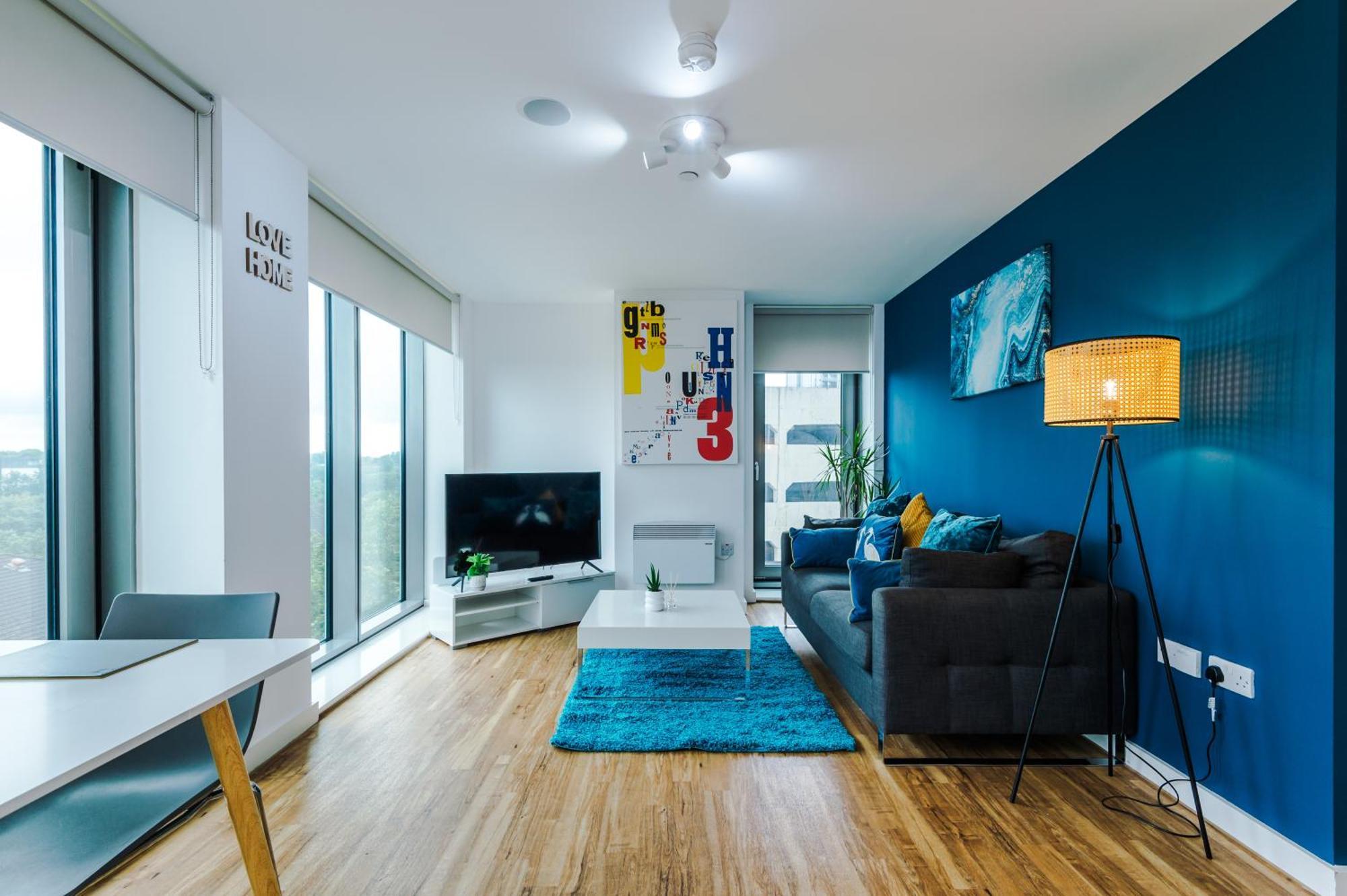 Lux Livin' - Luxury 2 Bed With Skyline View & 24 Hour Gym