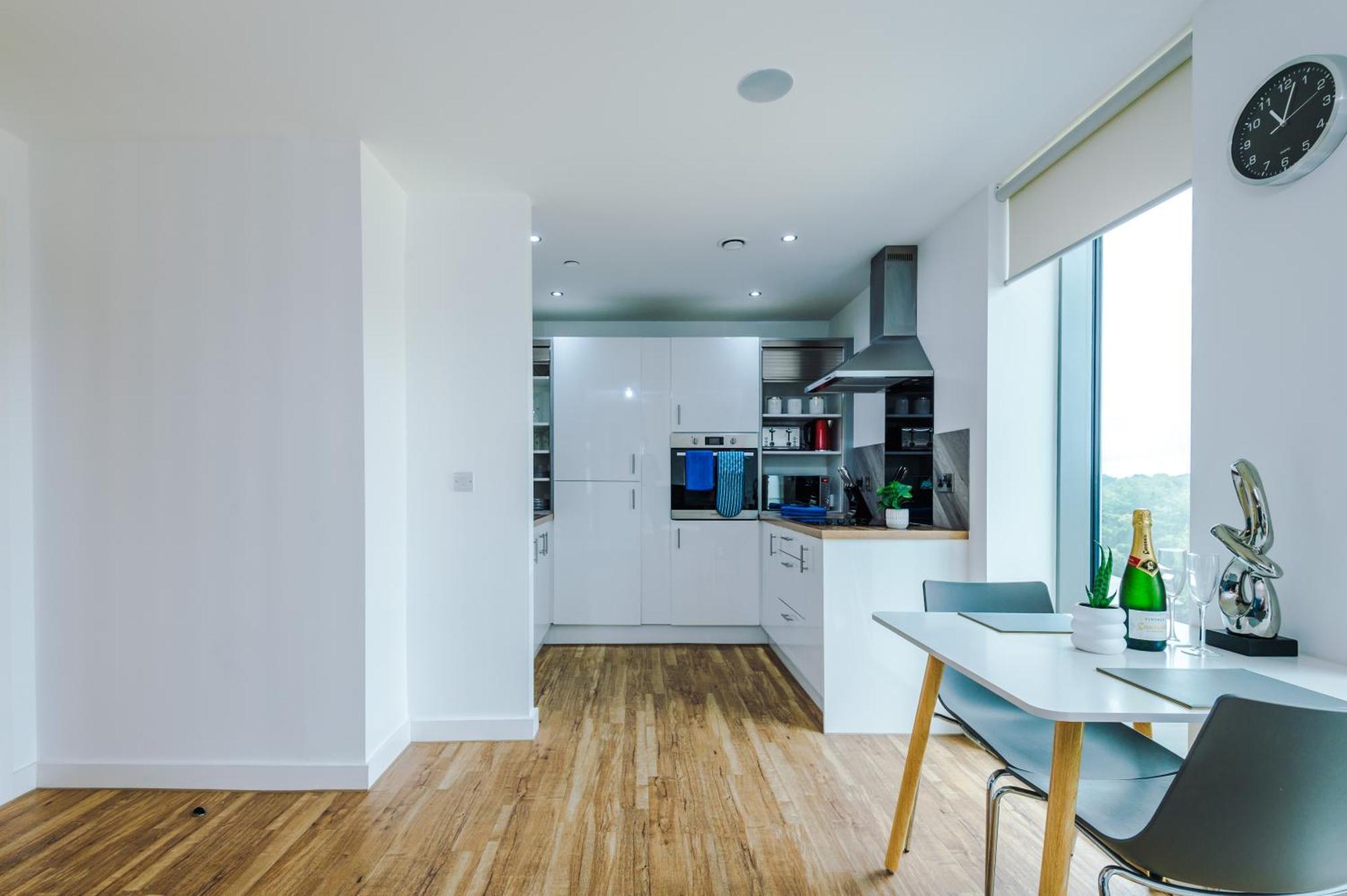 Lux Livin' - Luxury 2 Bed With Skyline View & 24 Hour Gym Appartement *