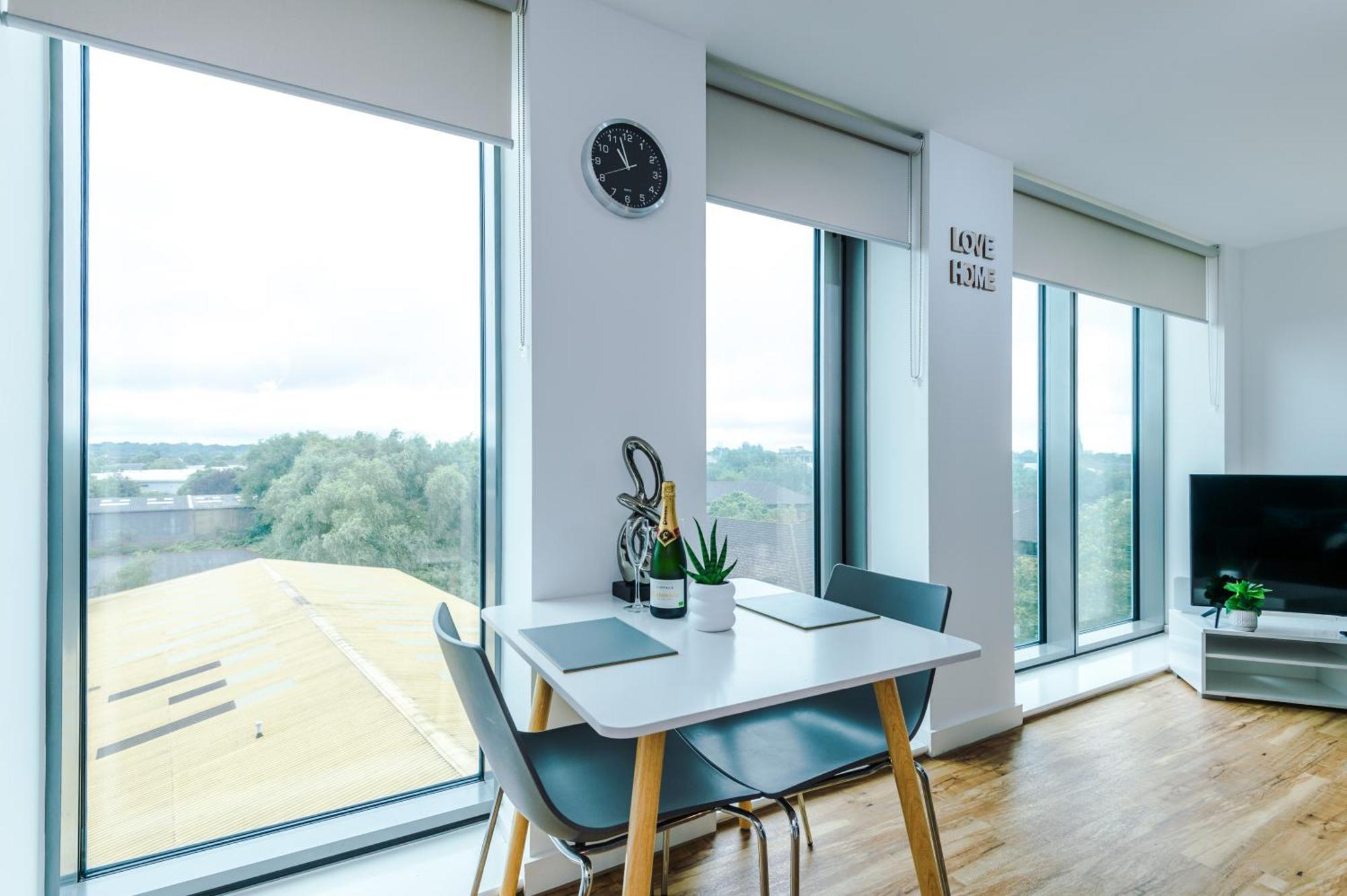 Appartement Lux Livin' - Luxury 2 Bed With Skyline View & 24 Hour Gym *