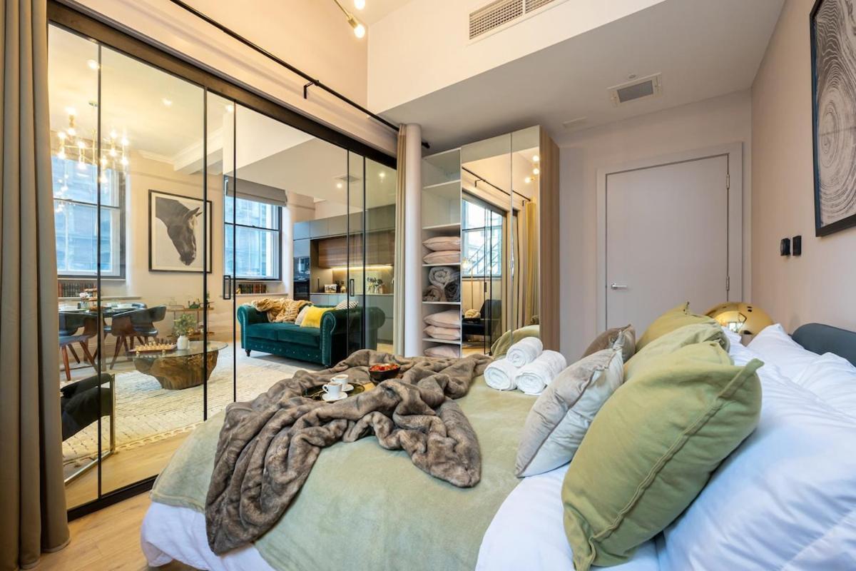 Charlotte House By Coqoon *