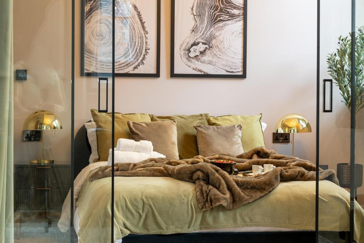 Charlotte House By Coqoon Manchester