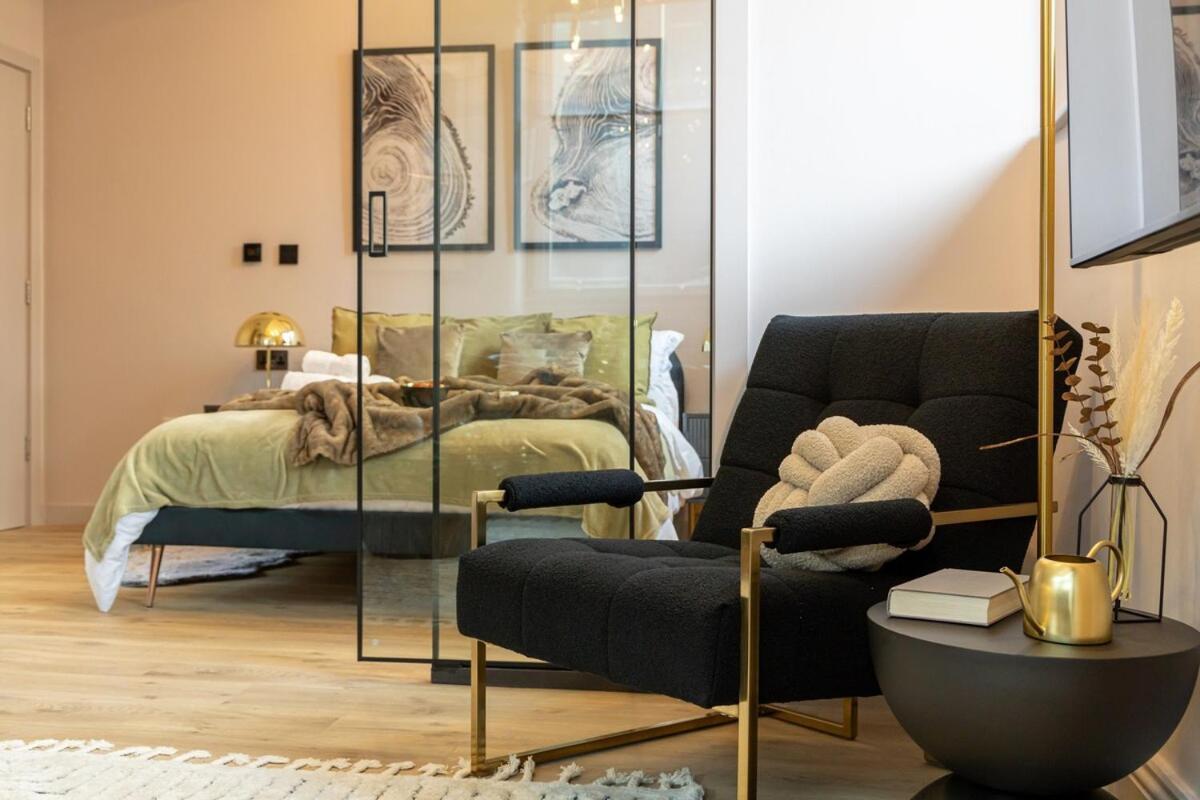 Charlotte House By Coqoon Manchester