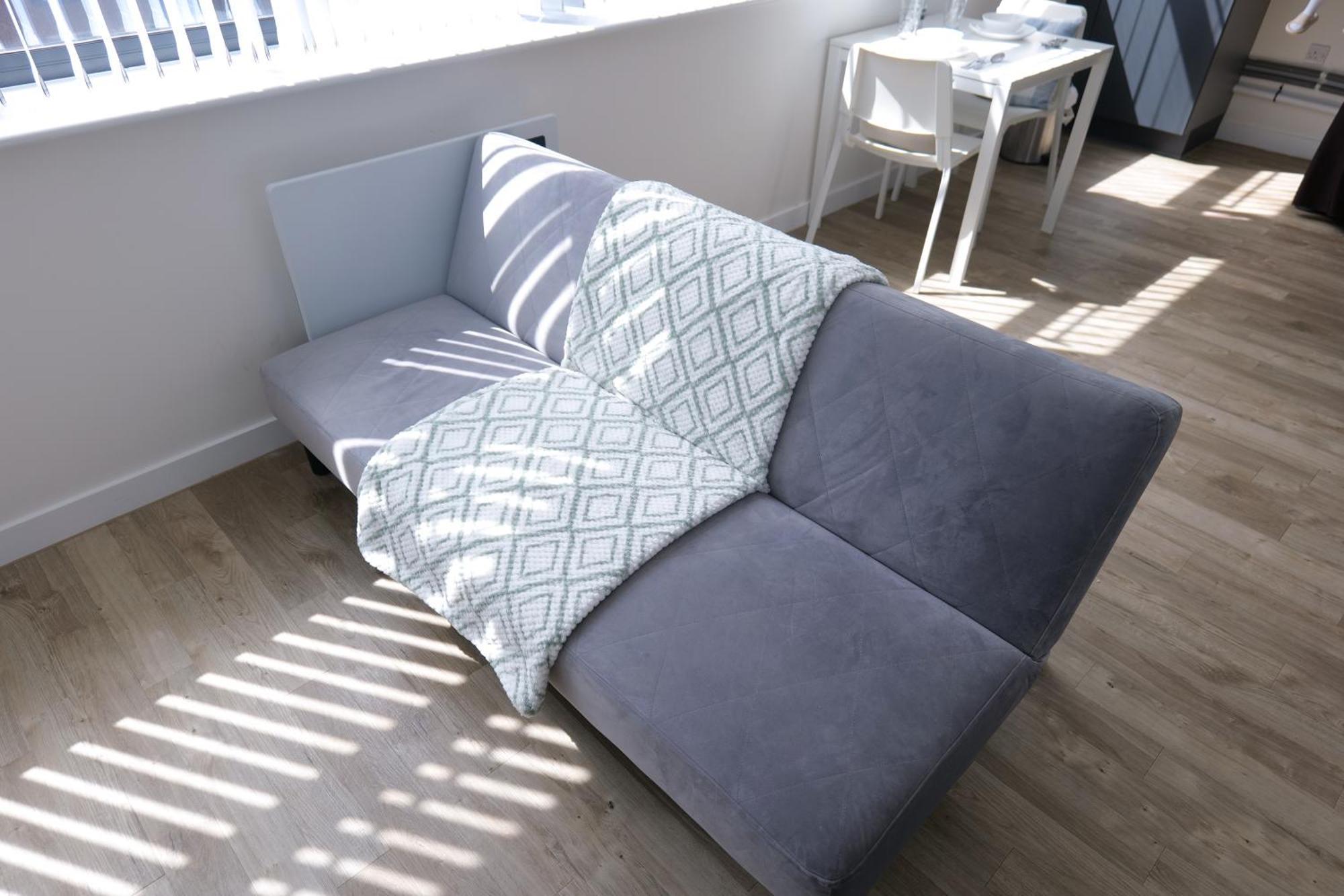 Apartment Comfortable 1br Penthouse In Old Trafford Manchester