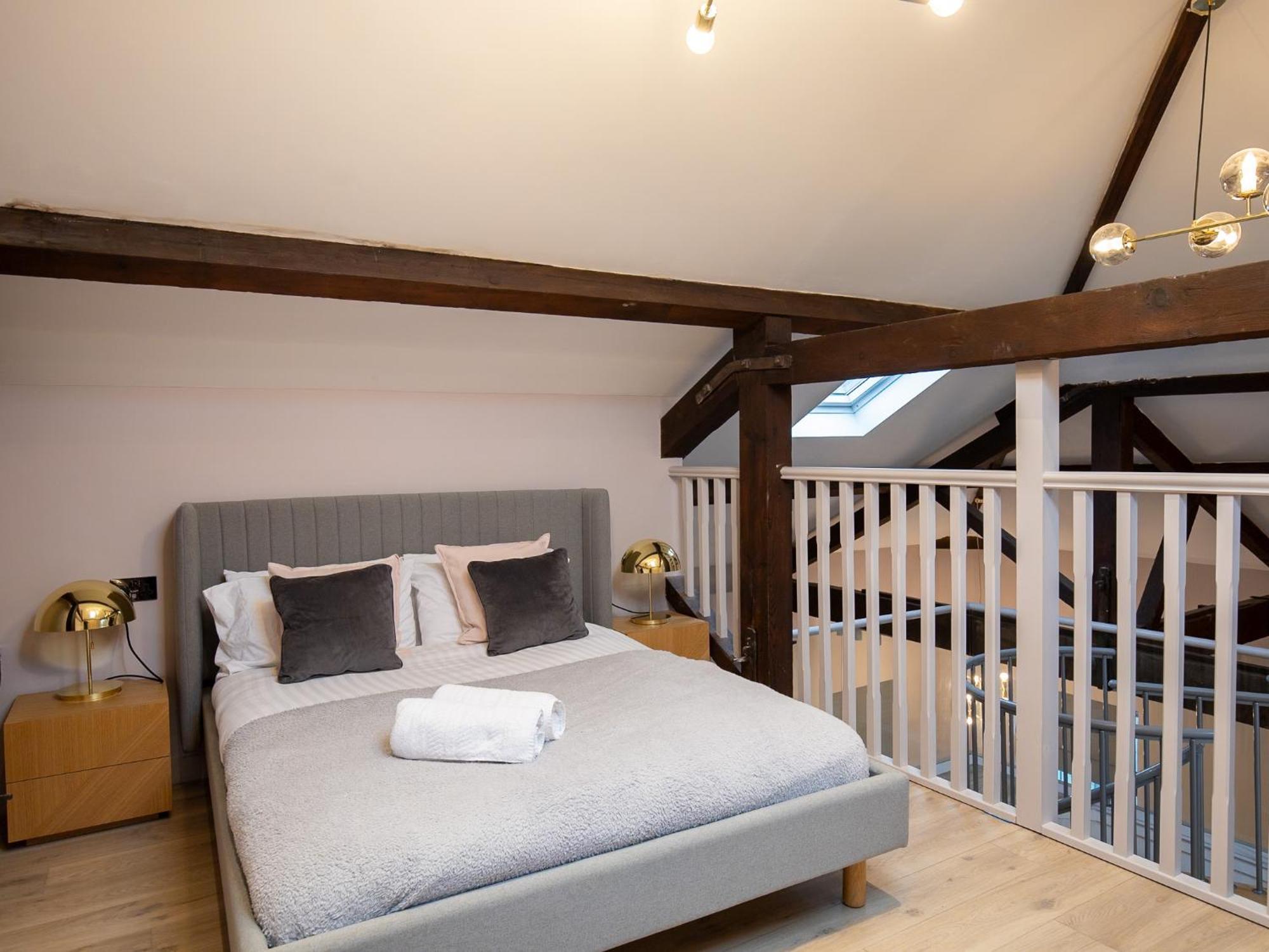 Appartement M1 Centre 3 Bed 3 Bath Luxe Penthouse
