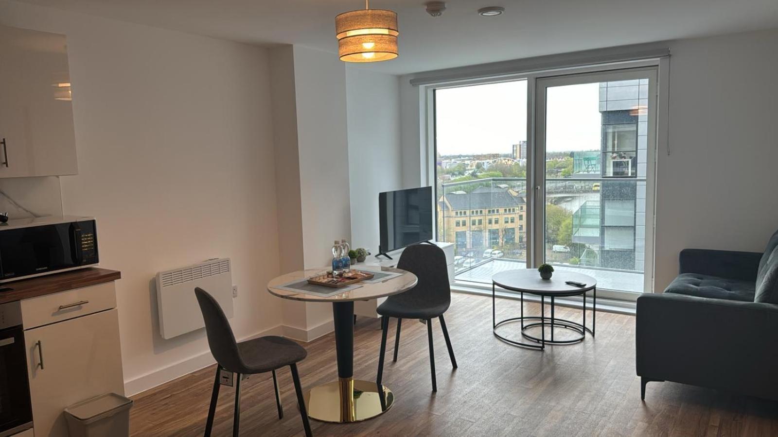 Appartement New Penthouse Height Flat, View Balcony, Free Gym & Minimalistic Manchester
