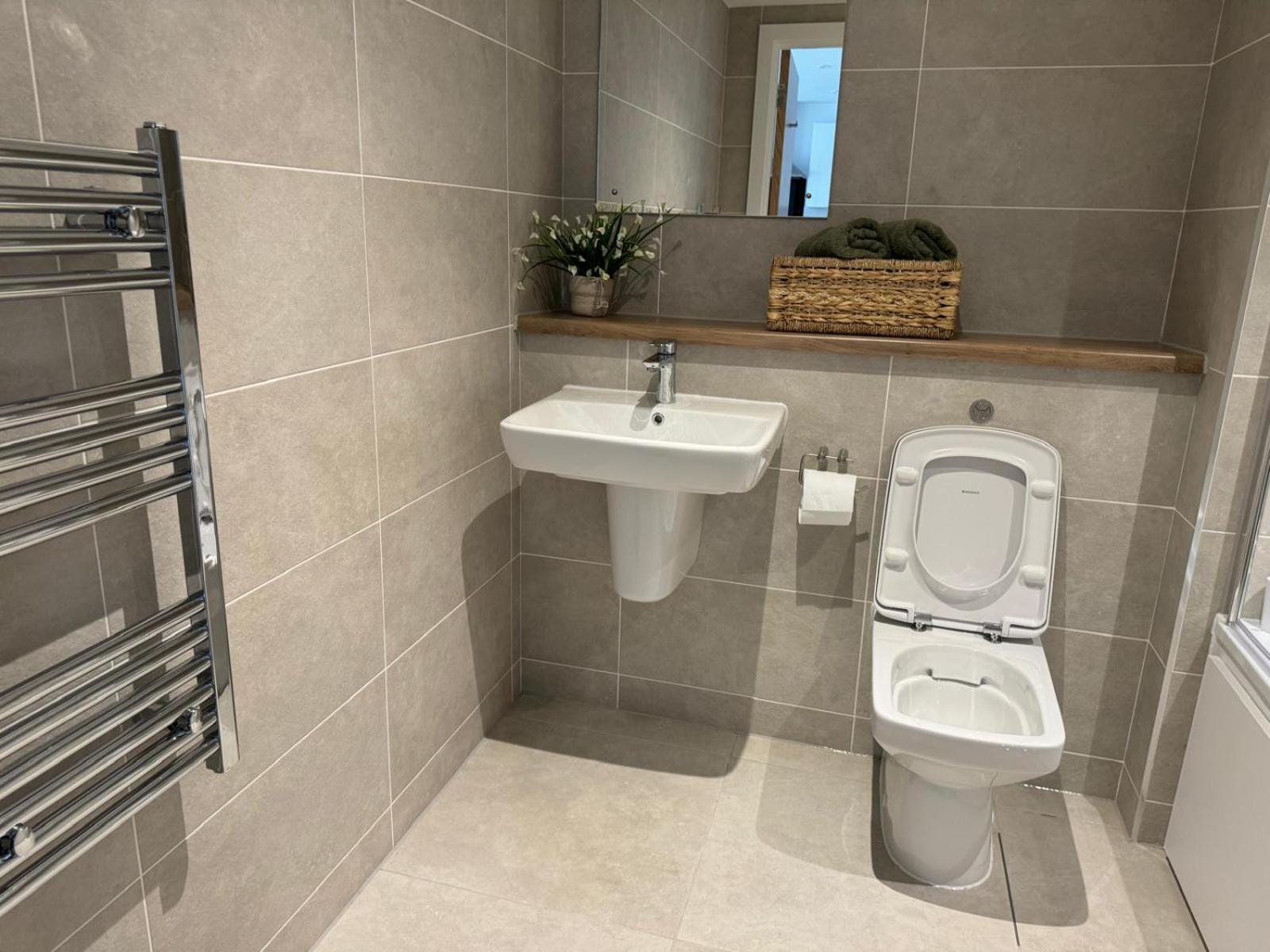 New Penthouse Height Flat, View Balcony, Free Gym & Minimalistic Apartment