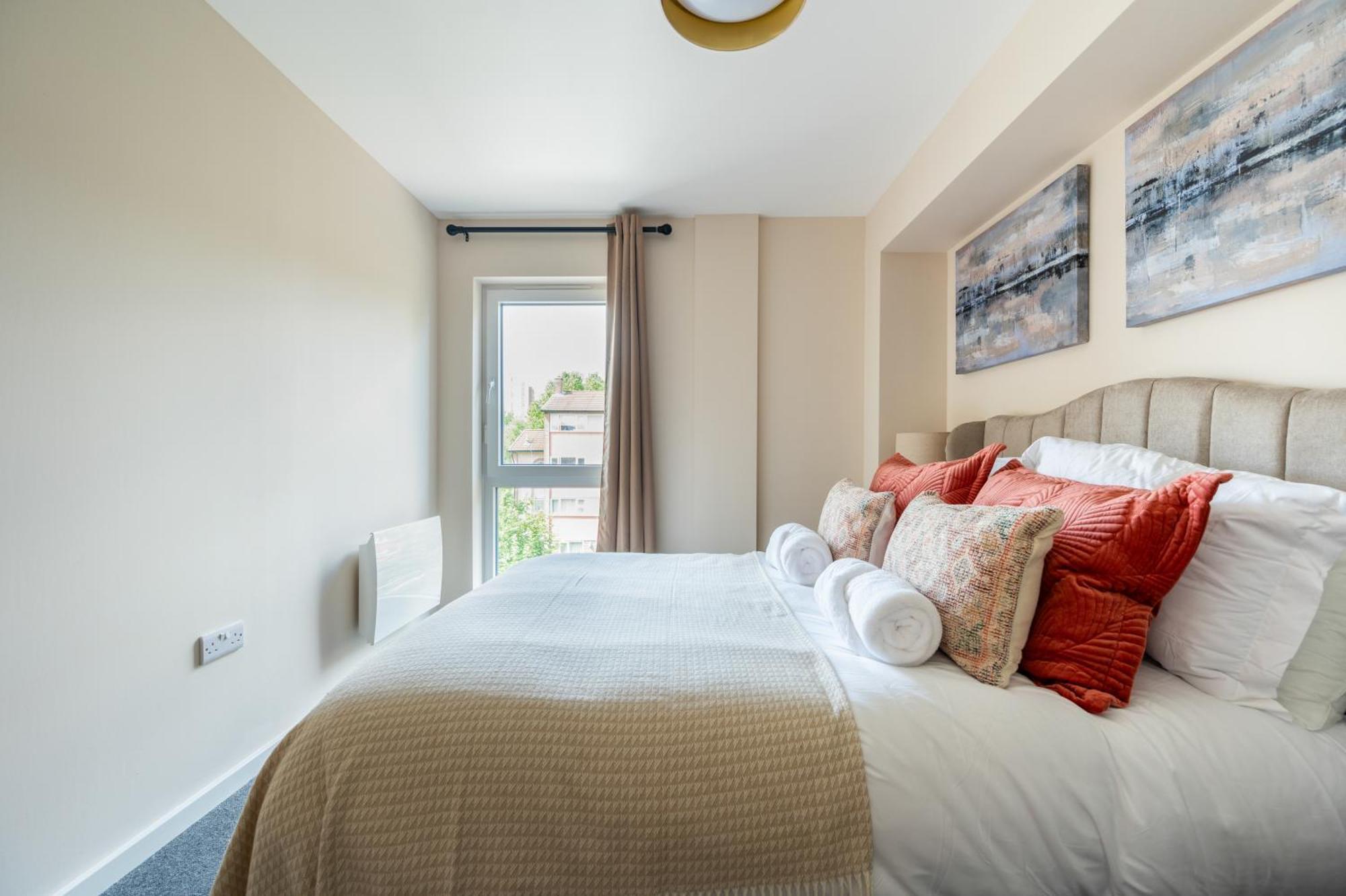 2bed Apartment *