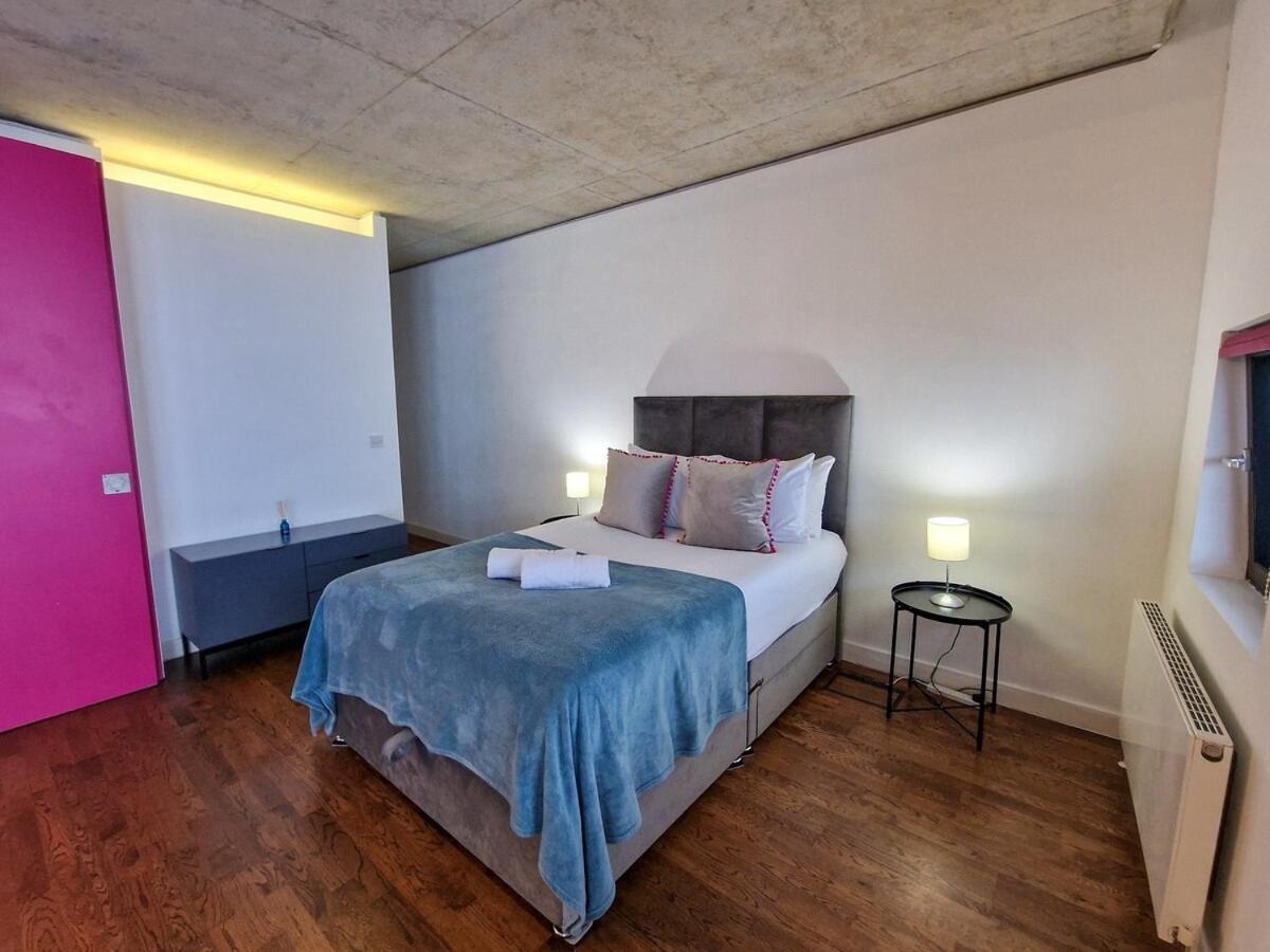 Apartment Stunning Canal Side Flat By Superhost Manchester
