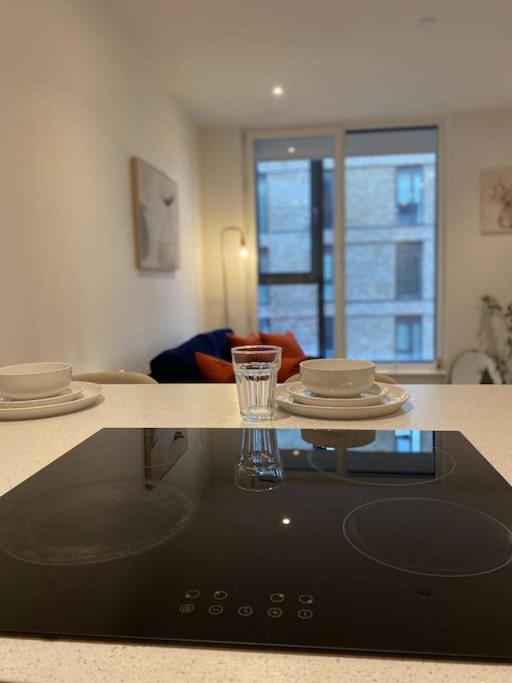Appartement Modern Trafford 1br Apartment-free Parking-cinema