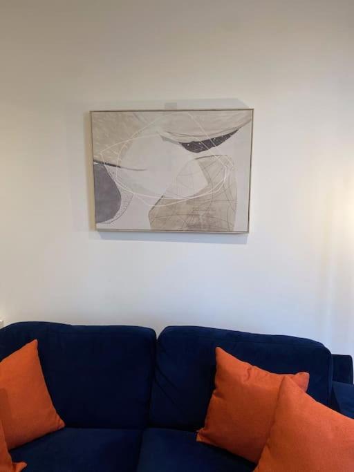 Apartment Modern Trafford 1br Apartment-free Parking-cinema *