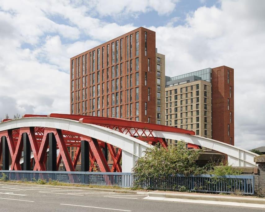 Modern Trafford 1br Apartment-free Parking-cinema Manchester