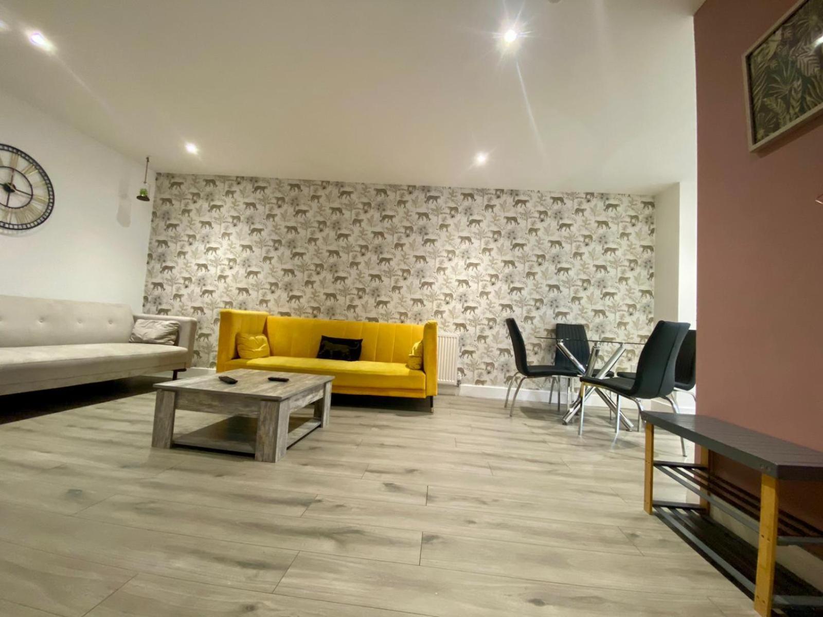 Apartment Uniquejoe *